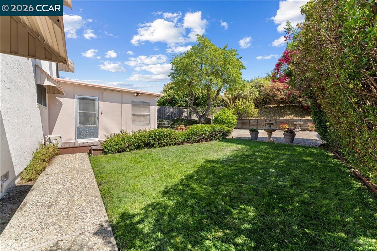 124 Chestnut Dr, Hercules CA 94547 — photo 33