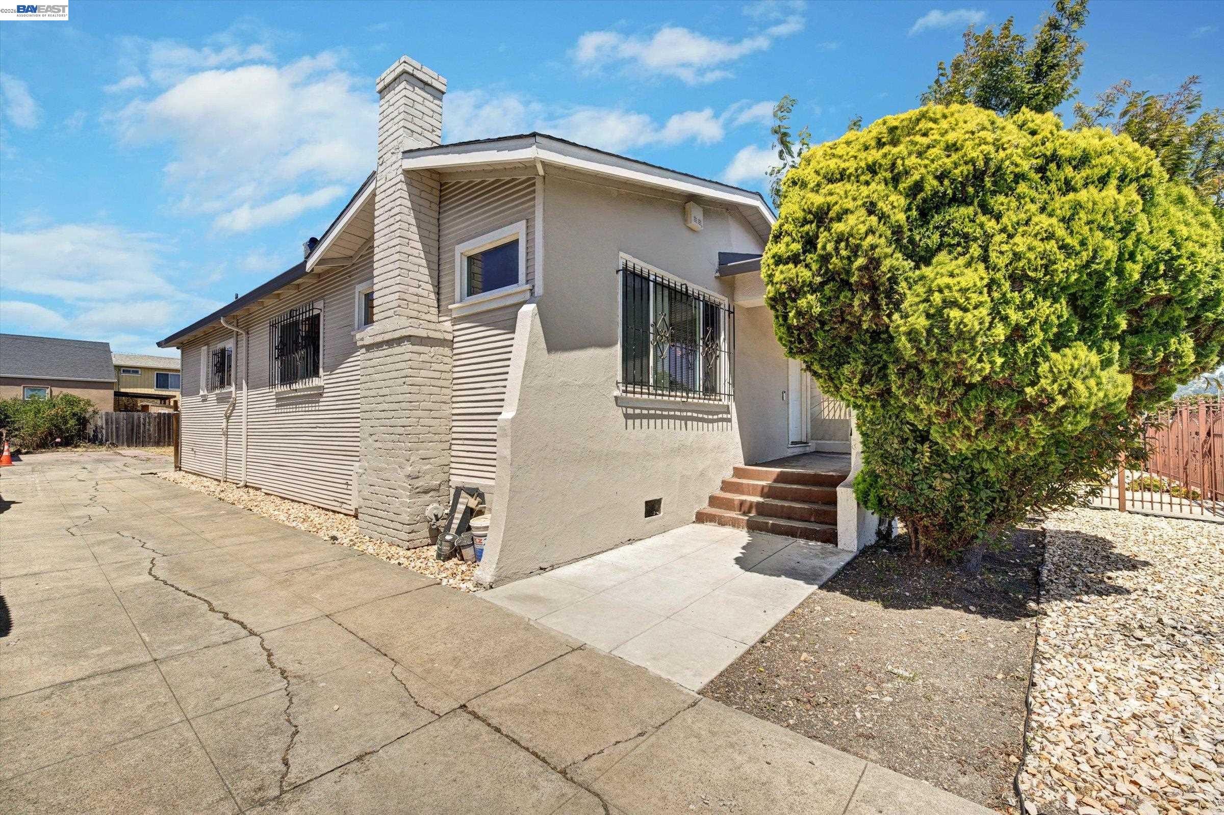 1707 73rd Ave, Oakland