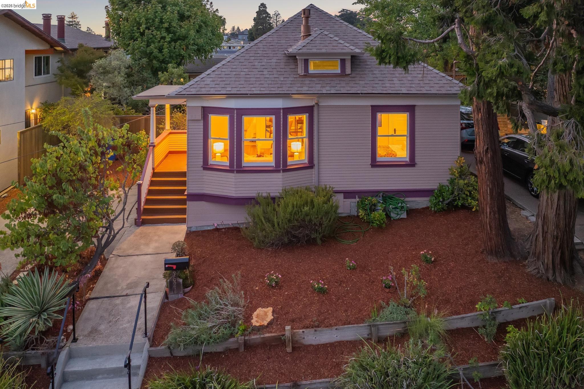 3621 Rhoda Ave, Oakland