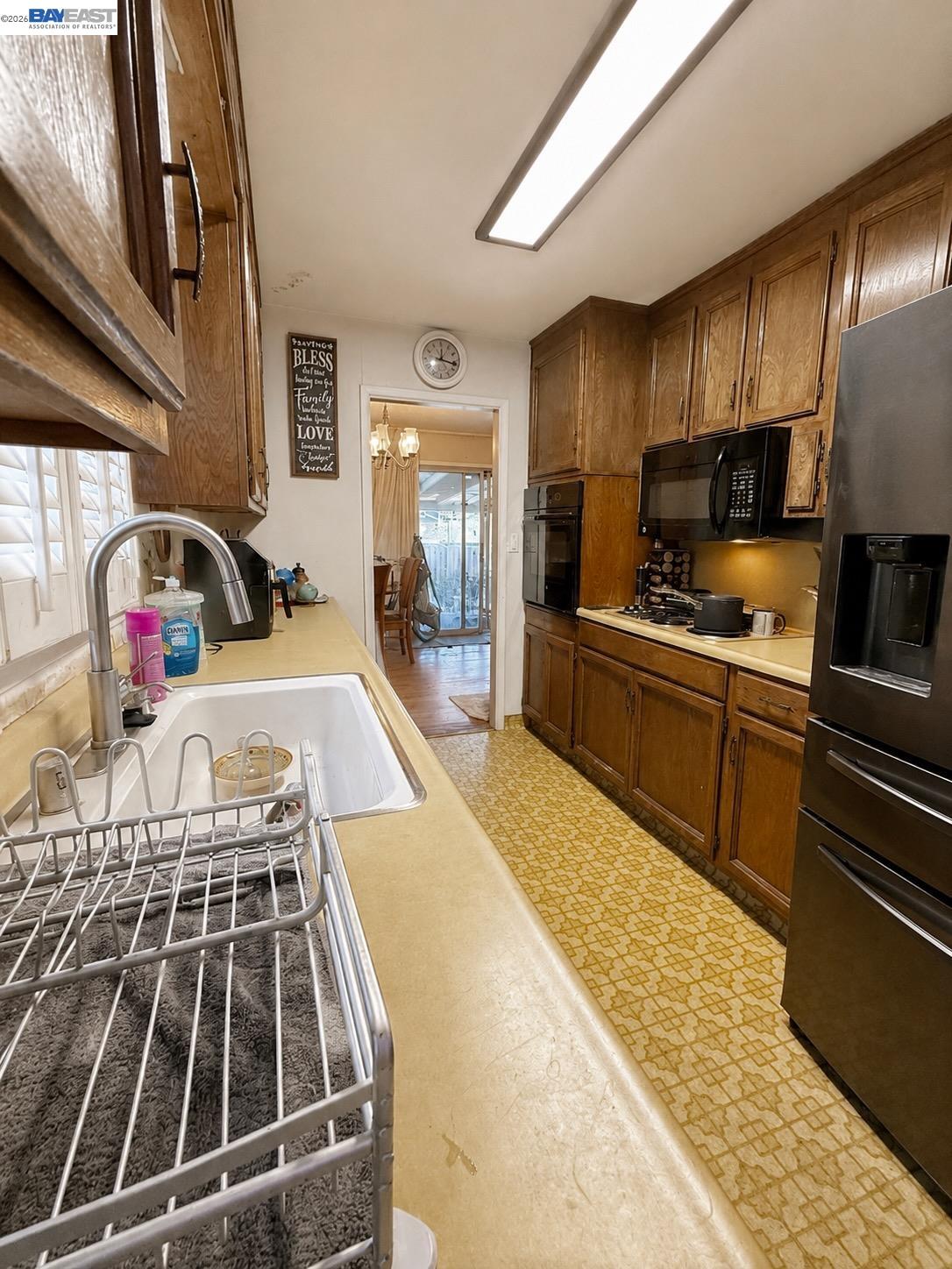 5814 Hemlock St, Sacramento CA 95841 — photo 13