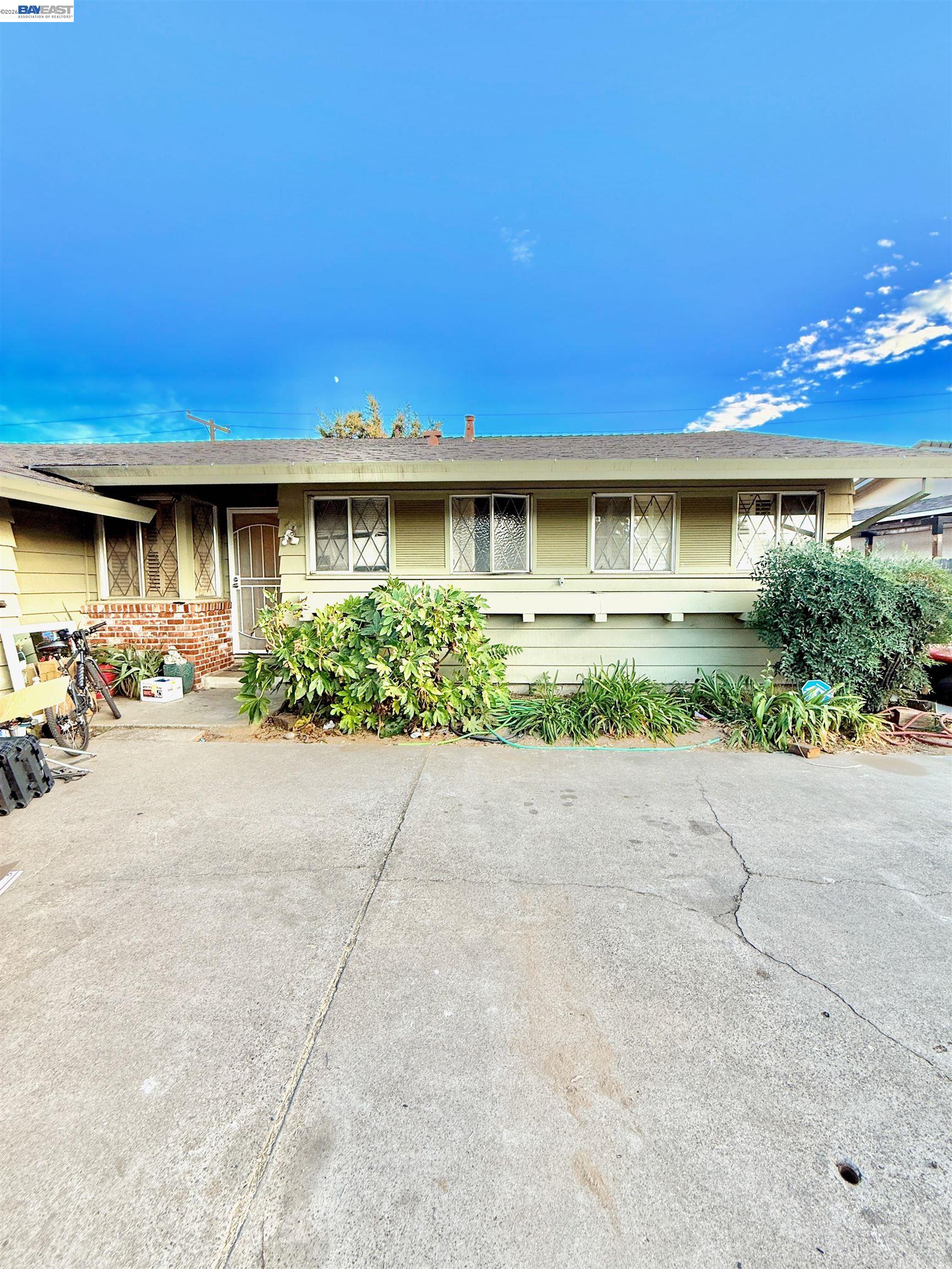 5814 Hemlock St, Sacramento CA 95841 — photo 5