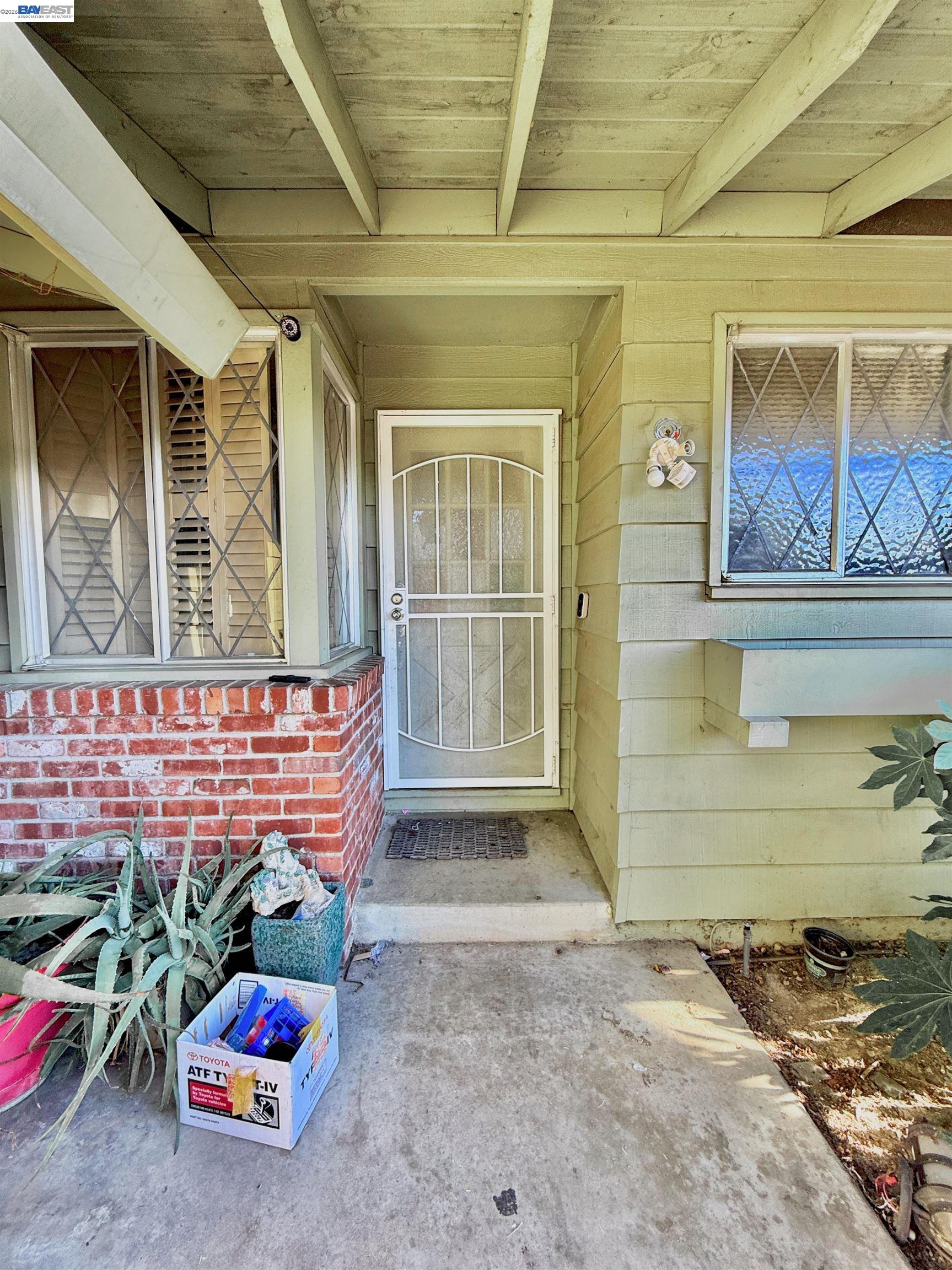 5814 Hemlock St, Sacramento CA 95841 — photo 6