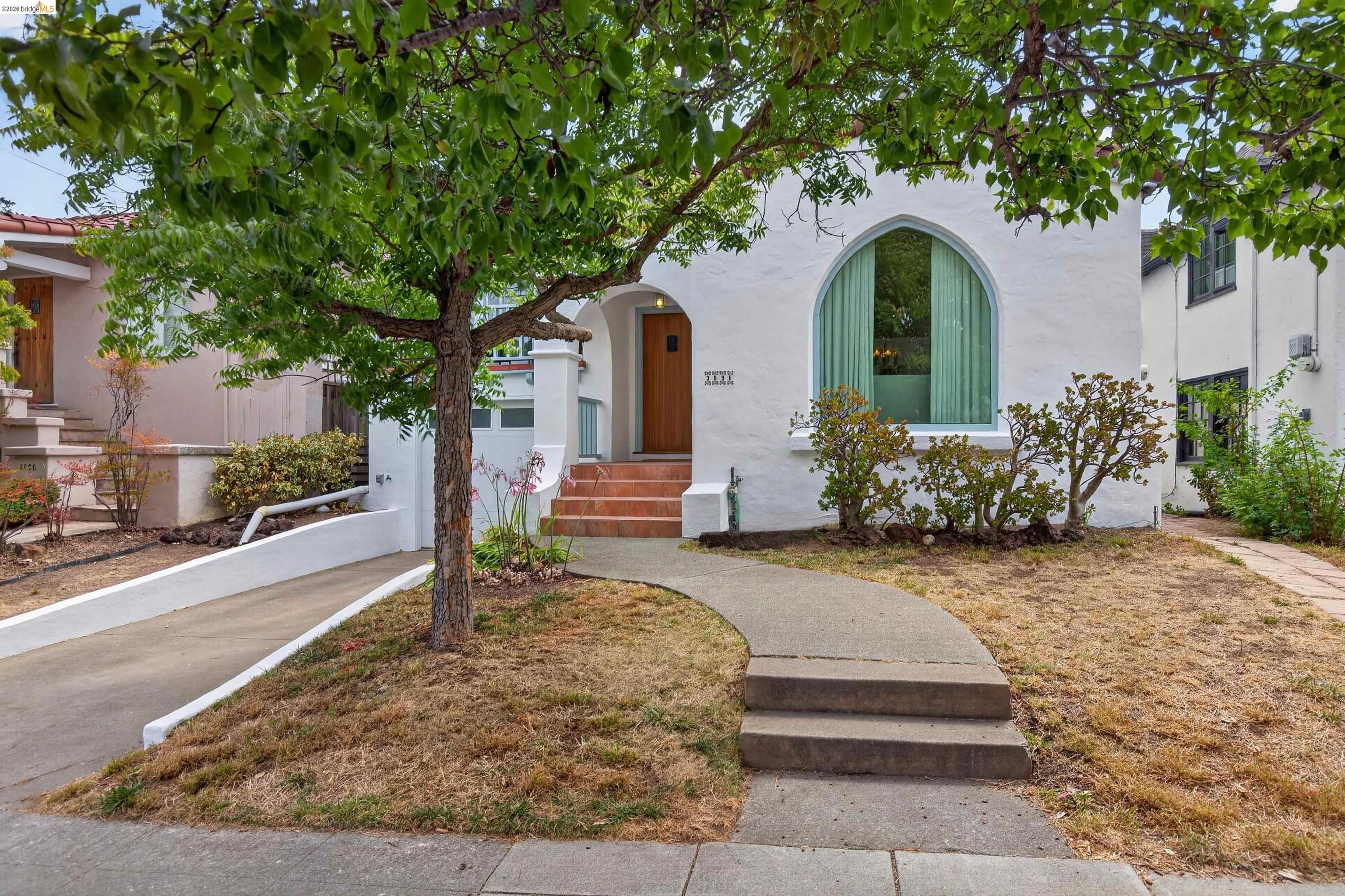 3996 Oakmore Rd, Oakland