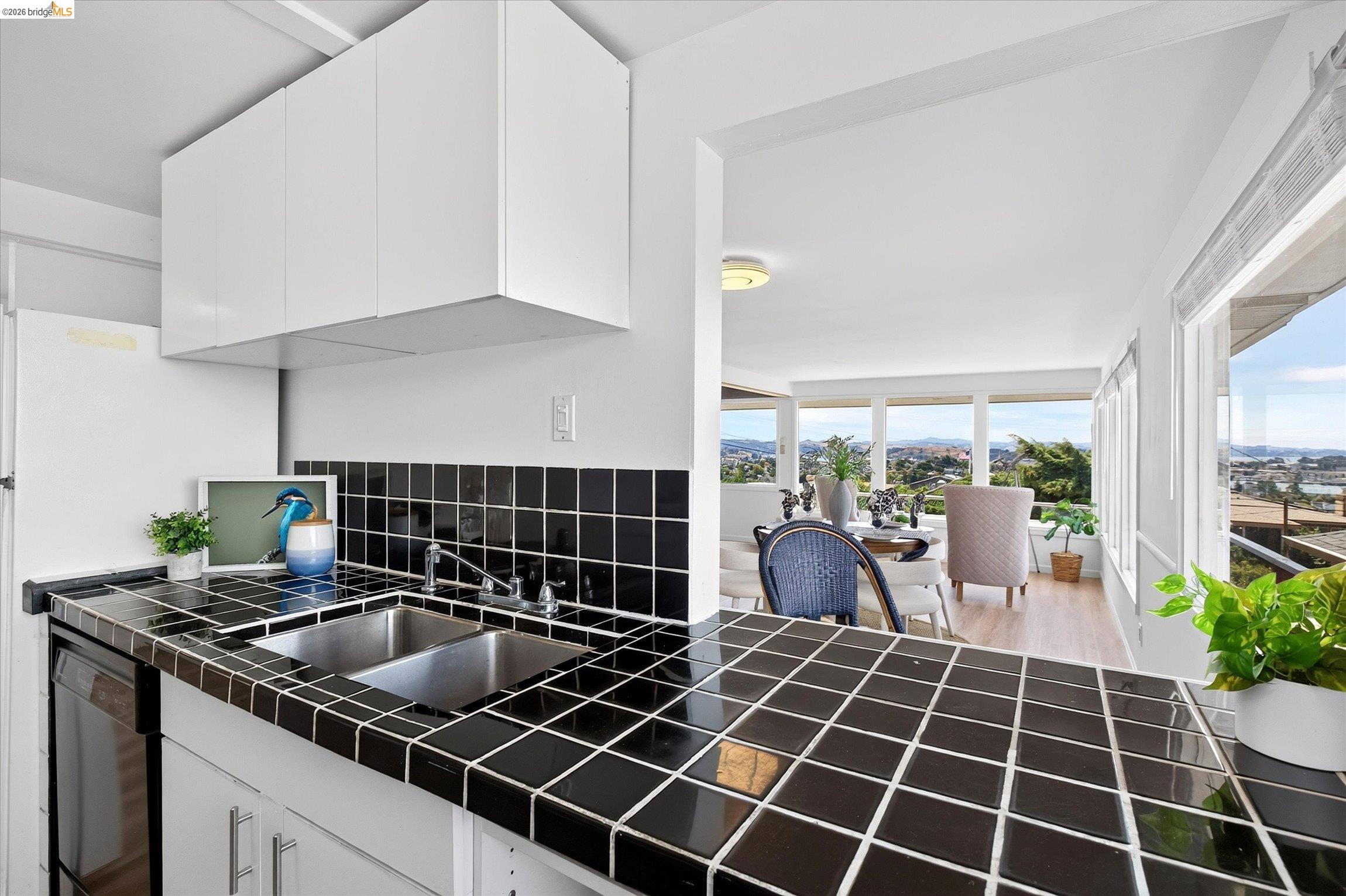 136 Craven St, Vallejo CA 94590 — photo 10
