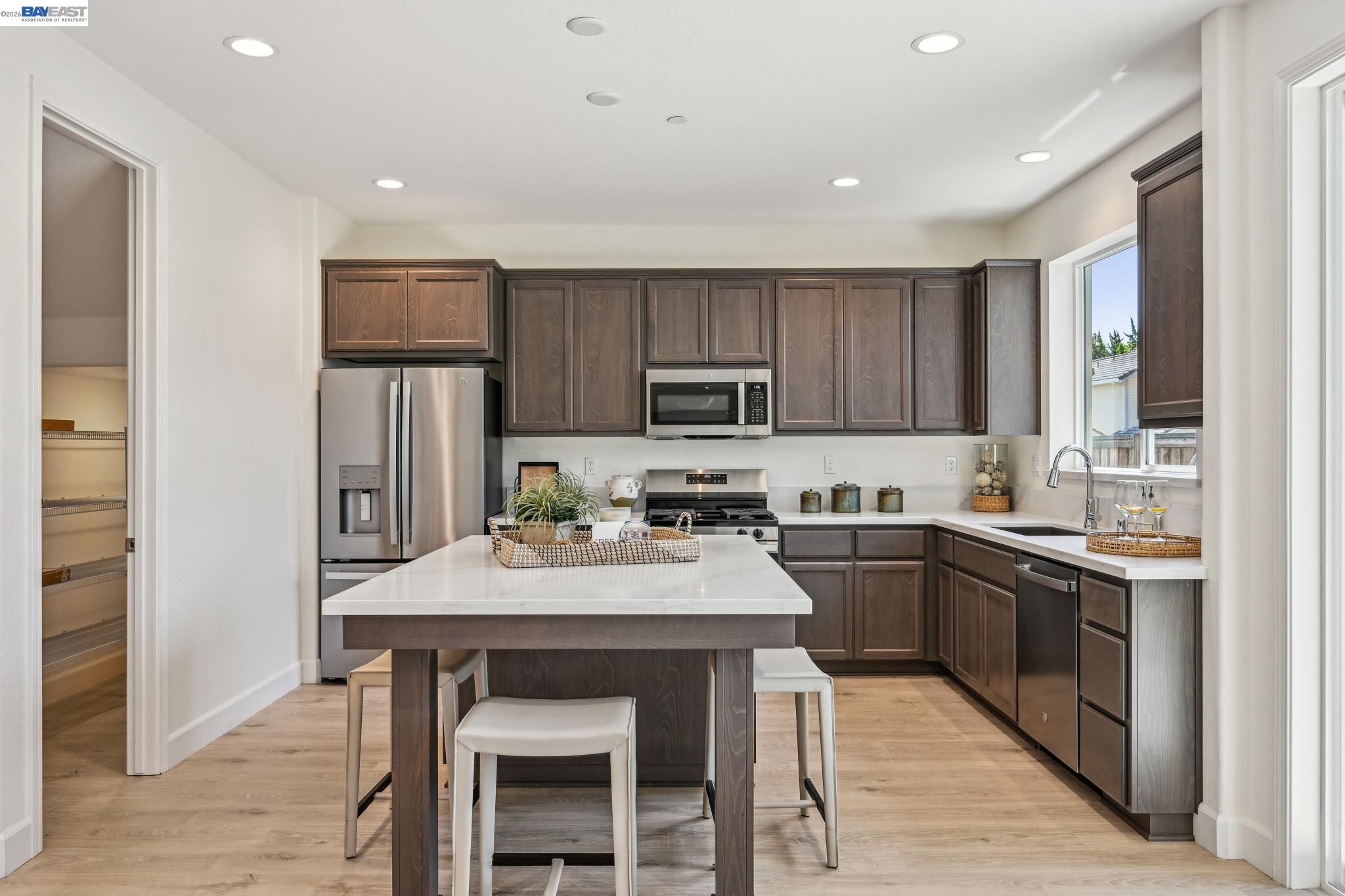 125 Creek View Cir, Fairfield CA 94533 — photo 13