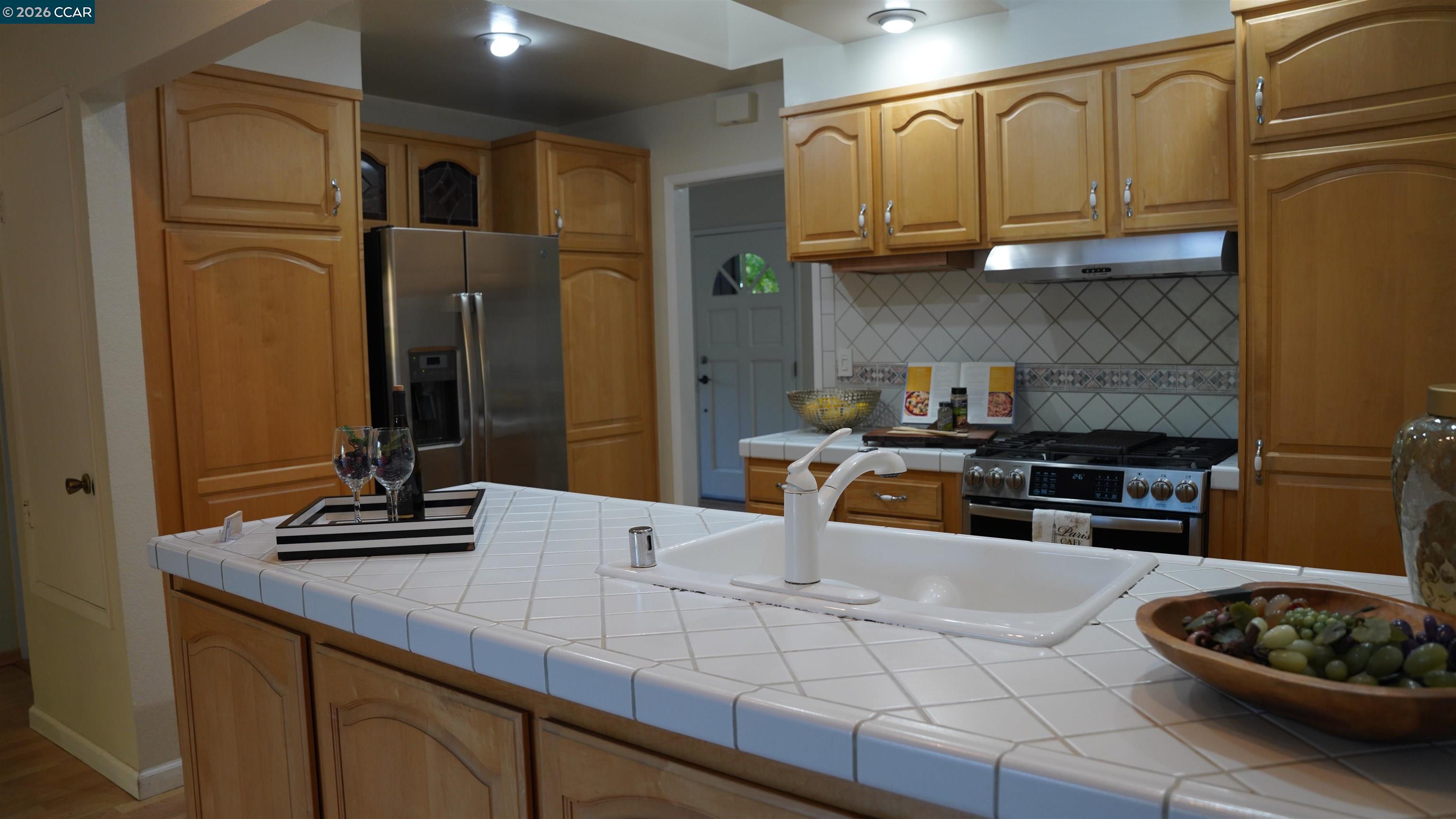 2531 Moraga Dr, Pinole CA 94564 — photo 8