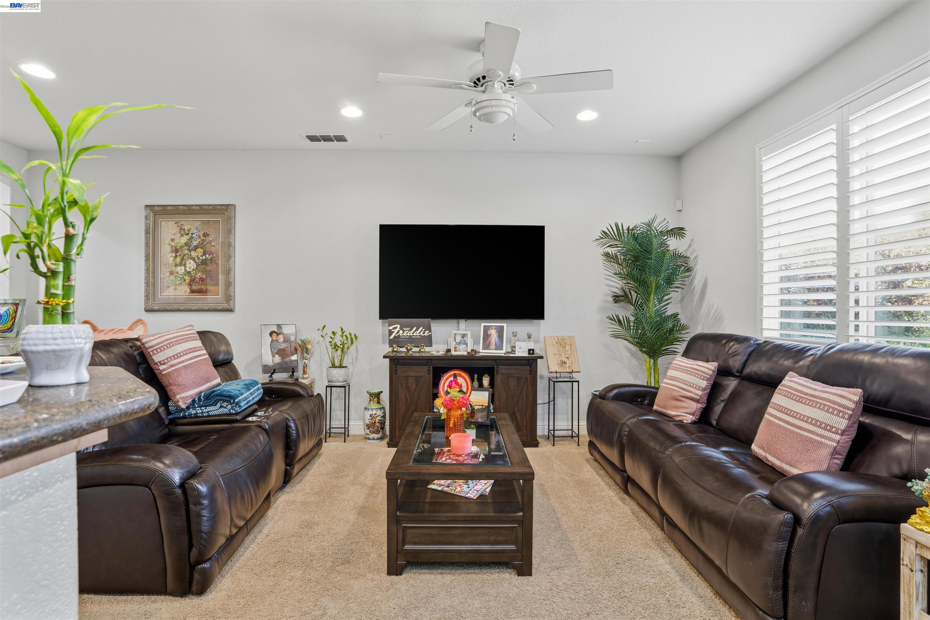 2336 Shadow Berry Dr, Manteca CA 95336 — photo 4