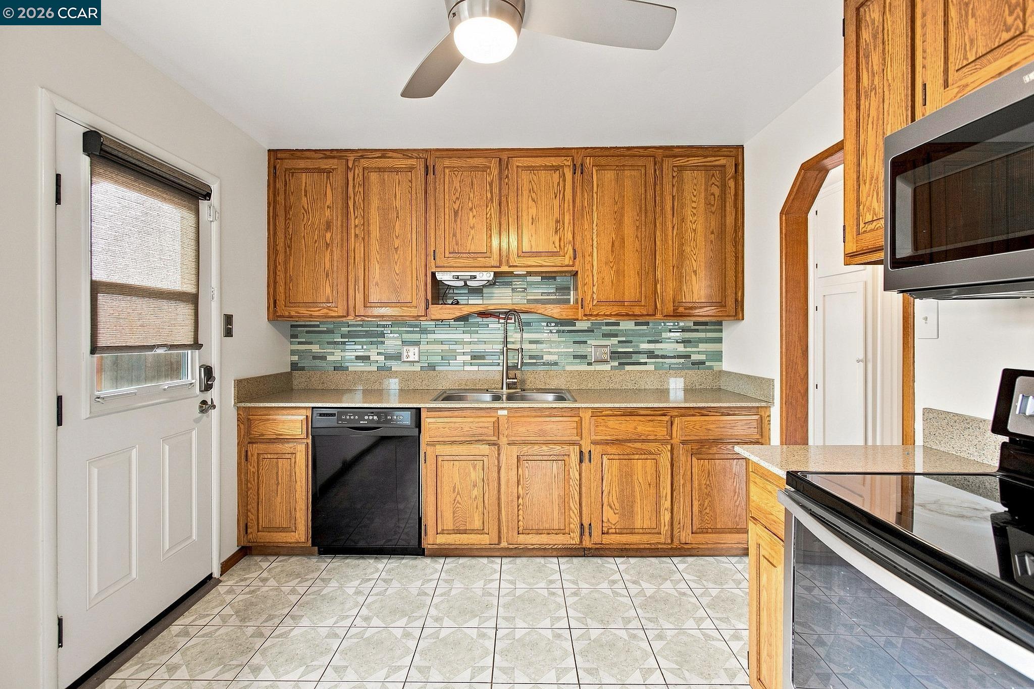 689 Linda Mar Blvd, Pacifica CA 94044 — photo 21