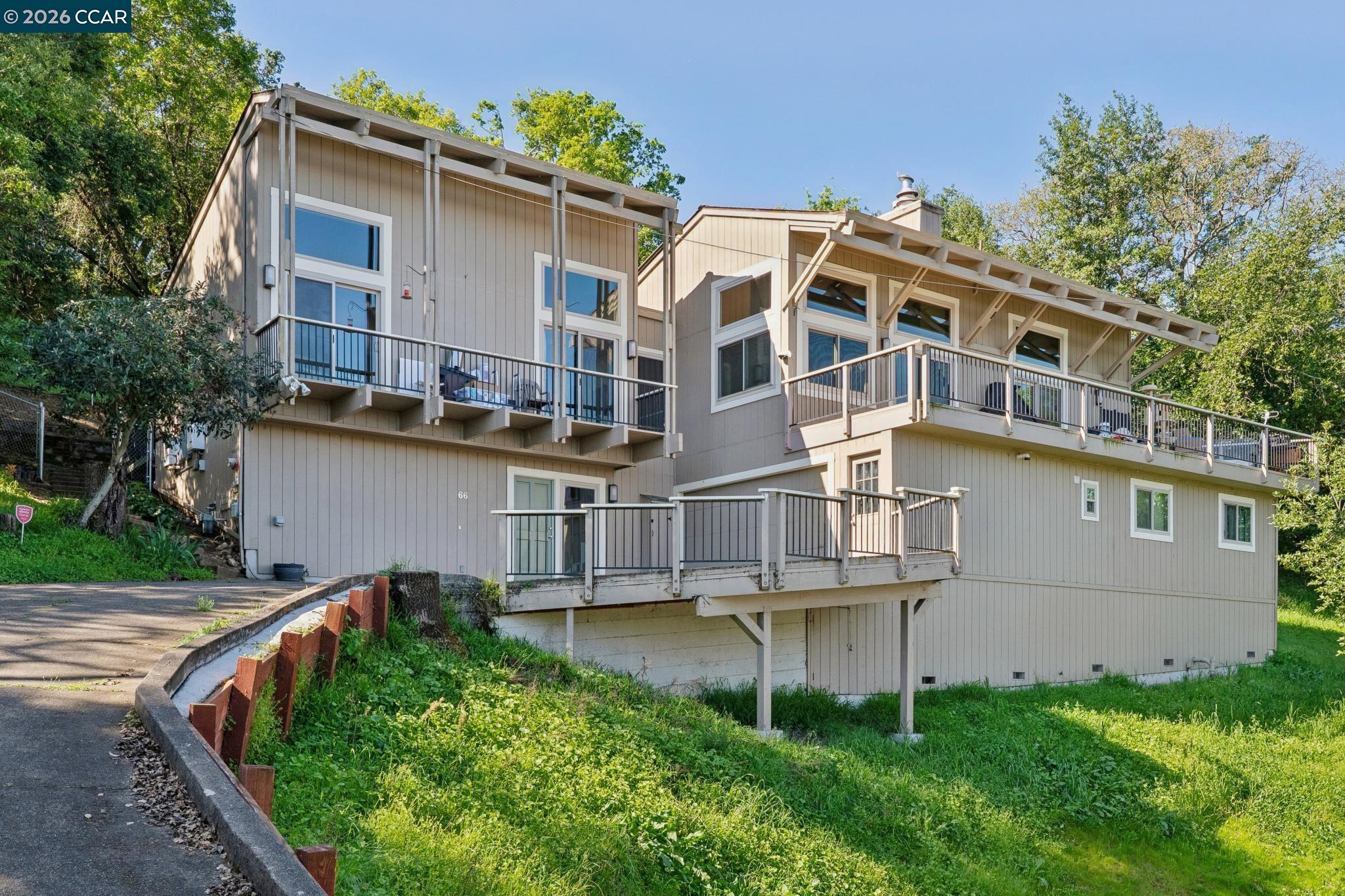 66 Bridge Rd, Novato CA 94945
