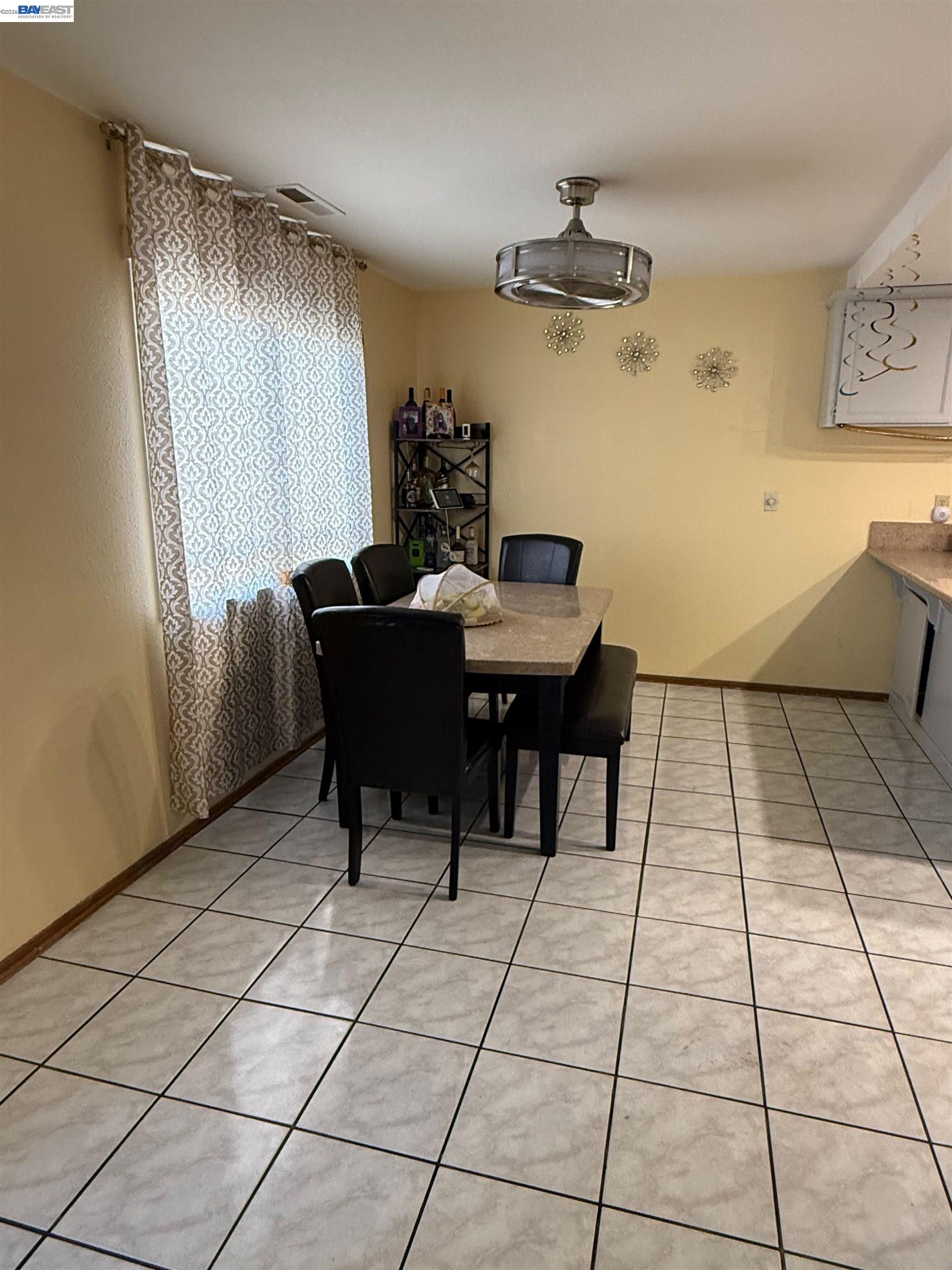 578 W 4Th St, Tracy CA 95376 — photo 3