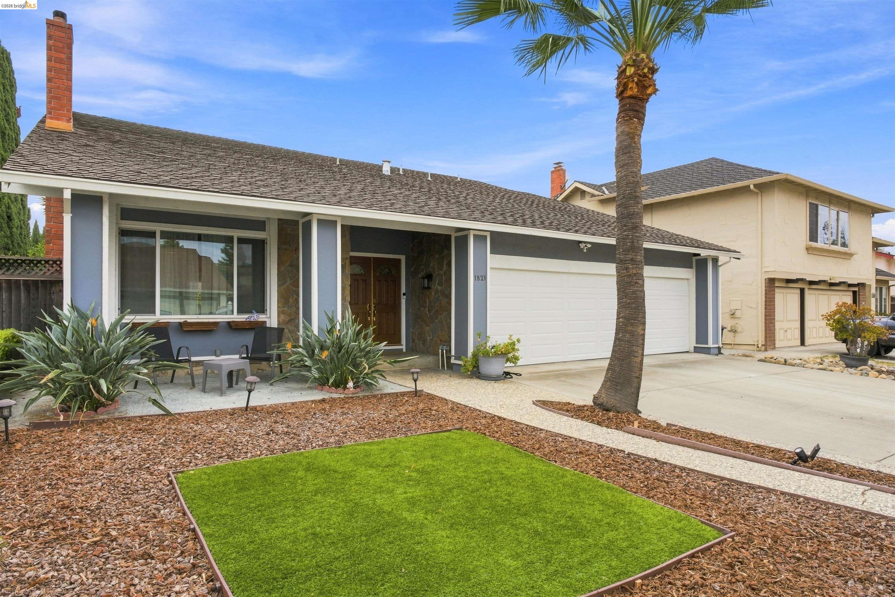 Front Image Thumbnail for EB41146042