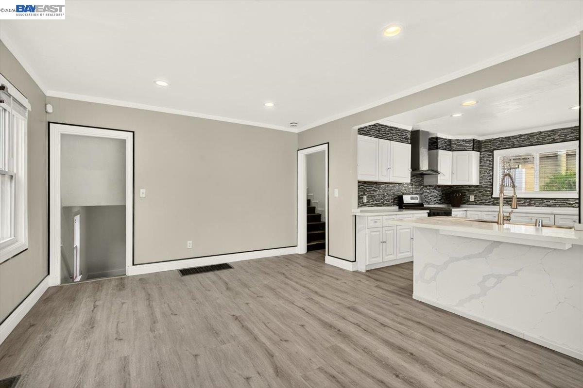 250 W Broadmoor Blvd, San Leandro CA 94577 — photo 12
