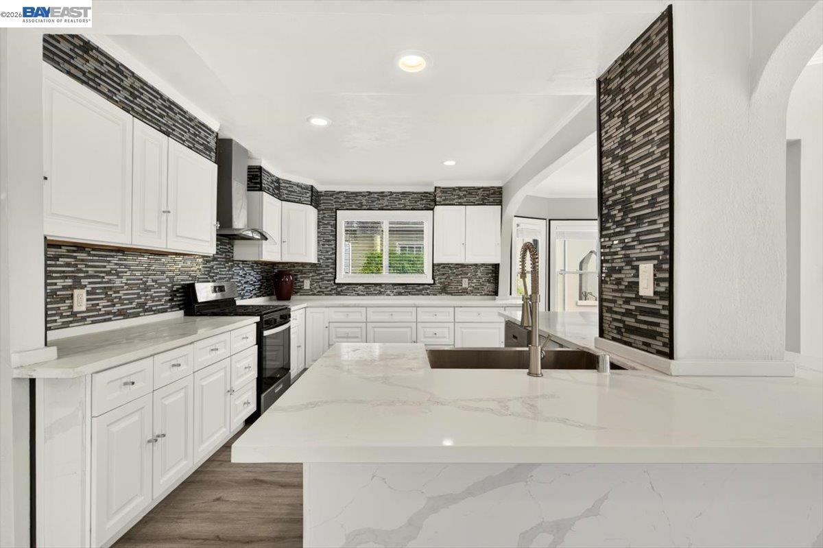 250 W Broadmoor Blvd, San Leandro CA 94577 — photo 17