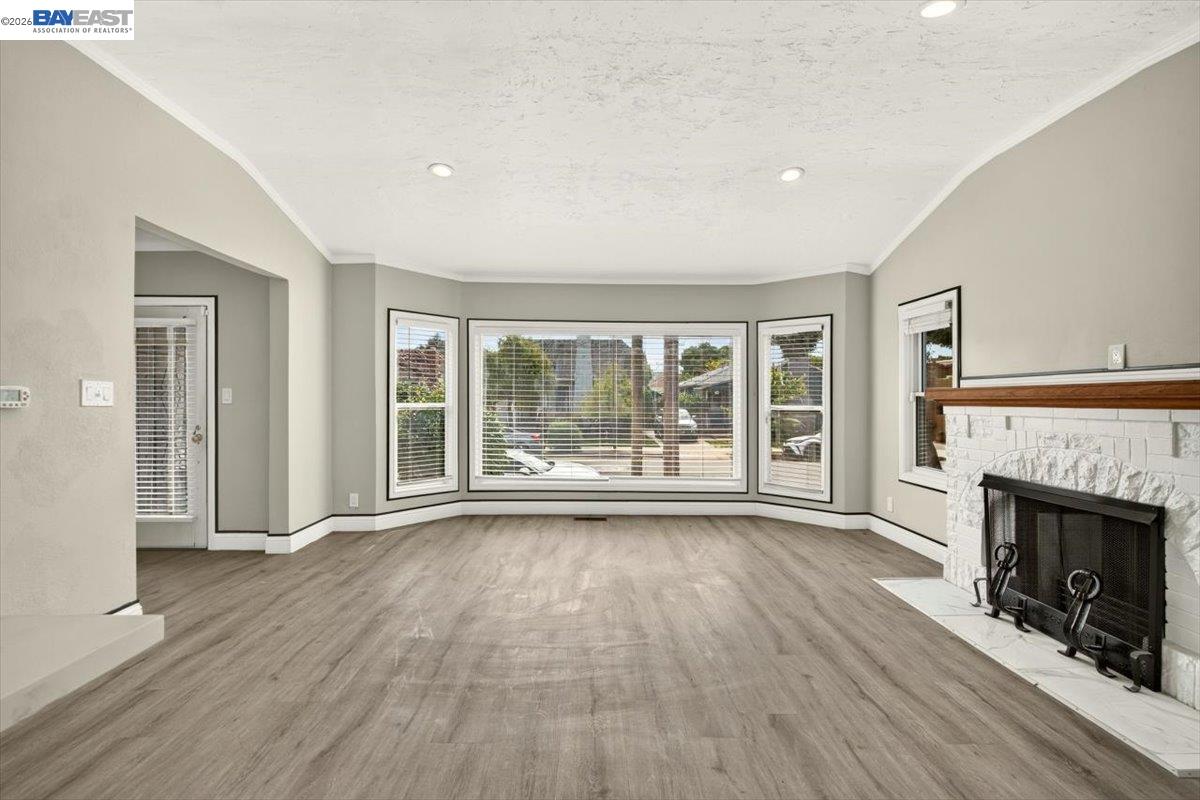250 W Broadmoor Blvd, San Leandro CA 94577 — photo 9