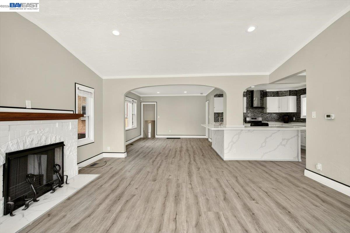 250 W Broadmoor Blvd, San Leandro CA 94577 — photo 10