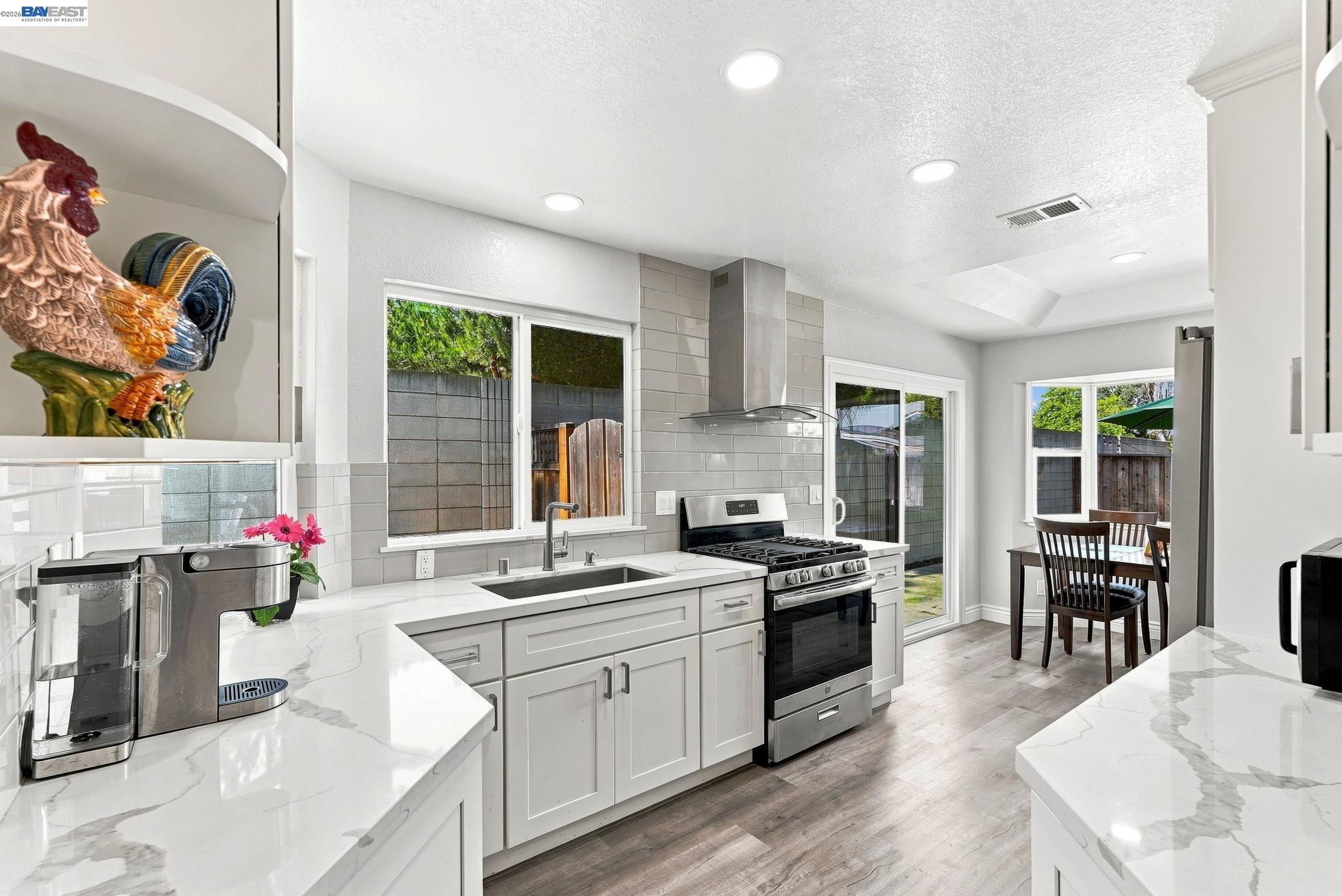 38109 Iris Court, Newark CA 94560 — photo 13