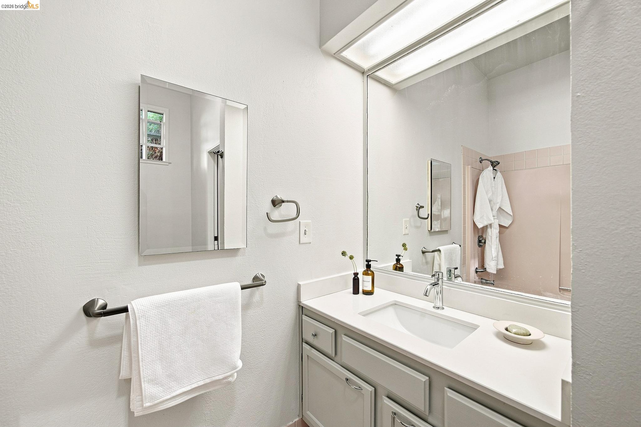 201 Beverly Ave, San Leandro CA 94577 — photo 24