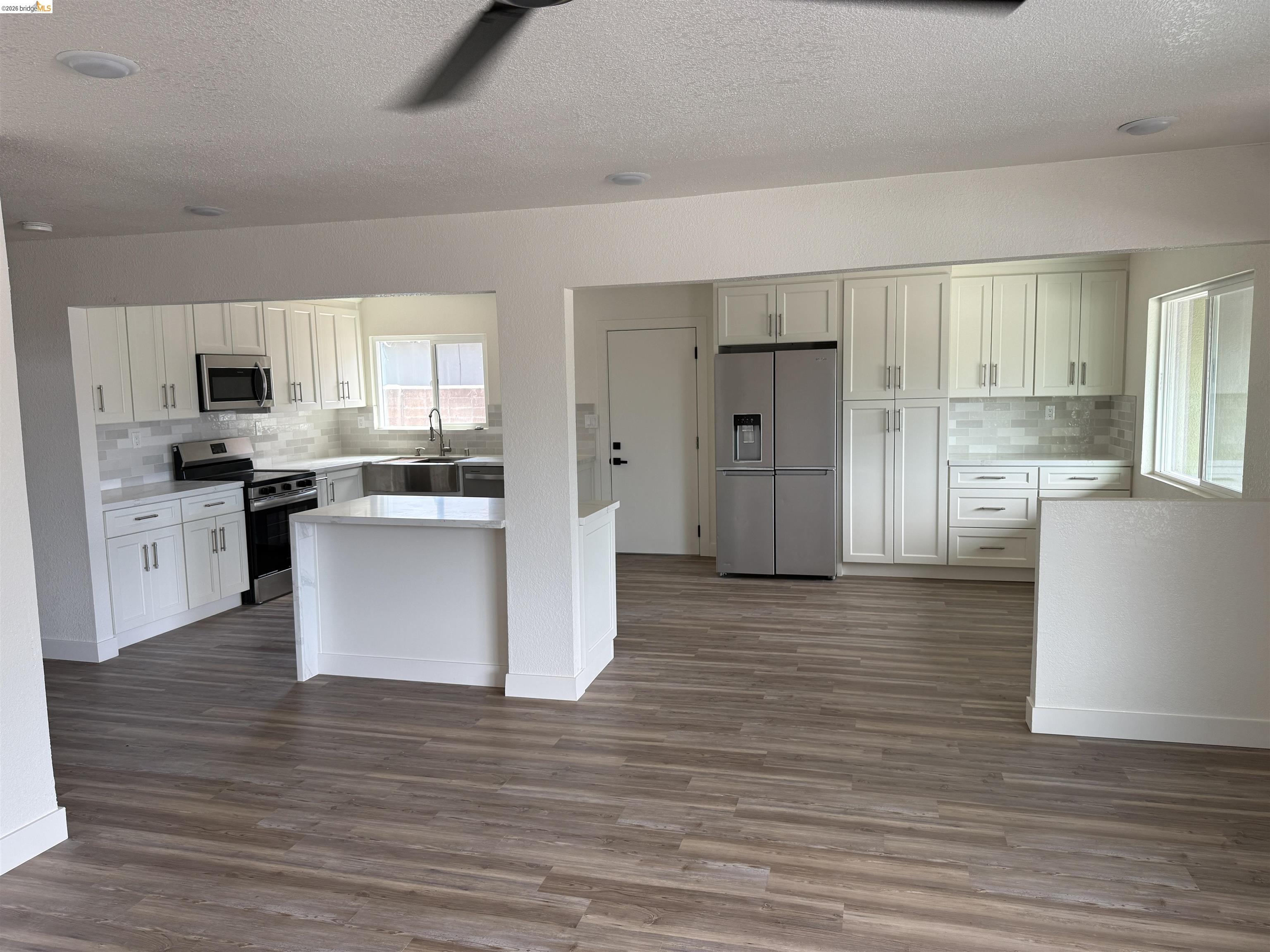 203 Rose Ann Ave, Pittsburg CA 94565 — photo 5