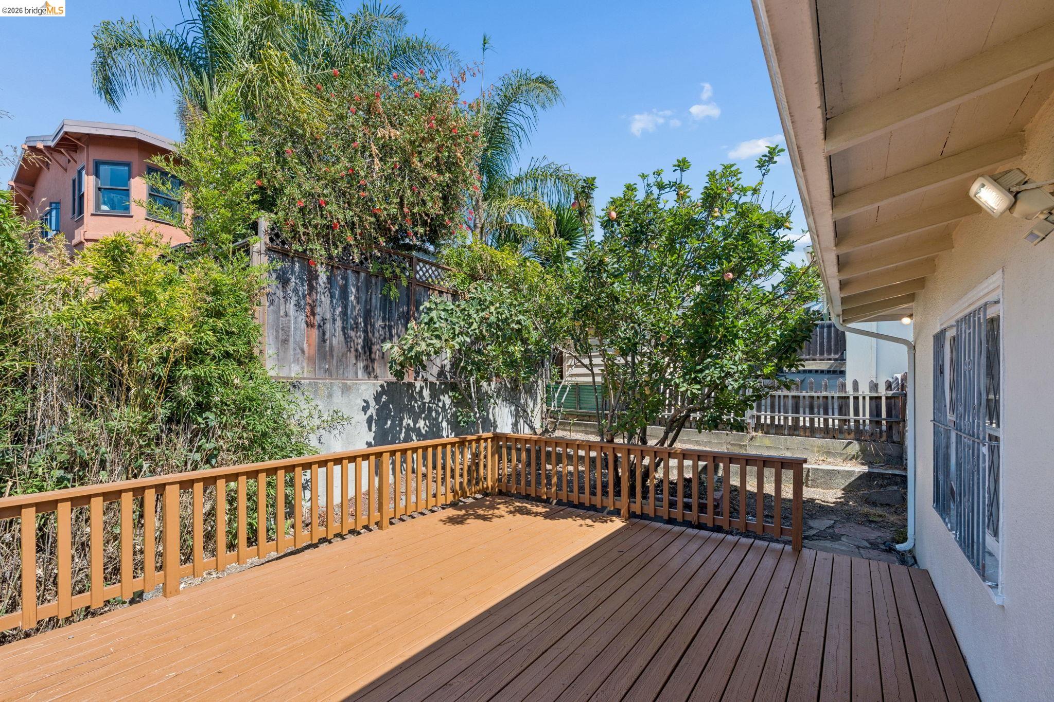 521 Zorah St, Oakland CA 94606 — photo 40