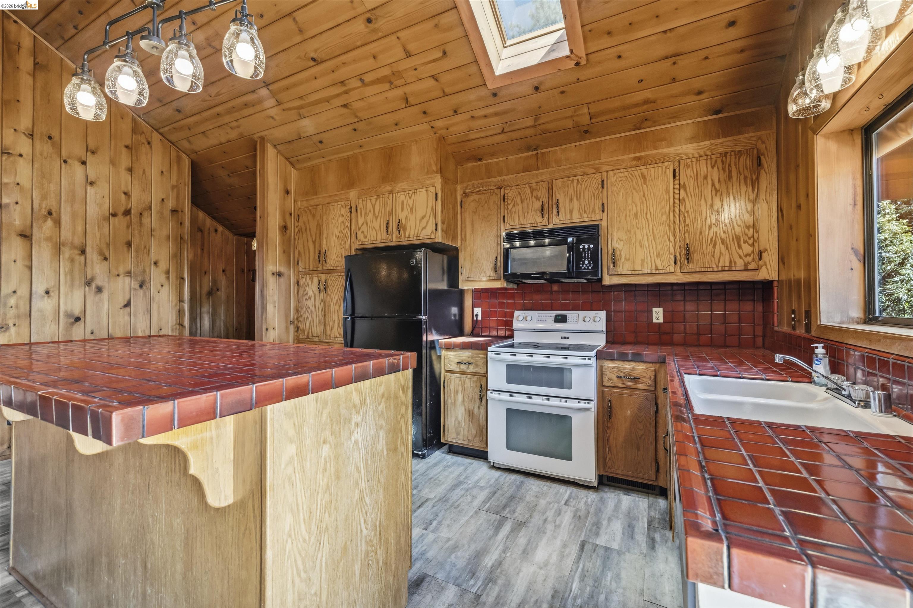 23939 Broken Bit, Sonora CA 95370 — photo 10