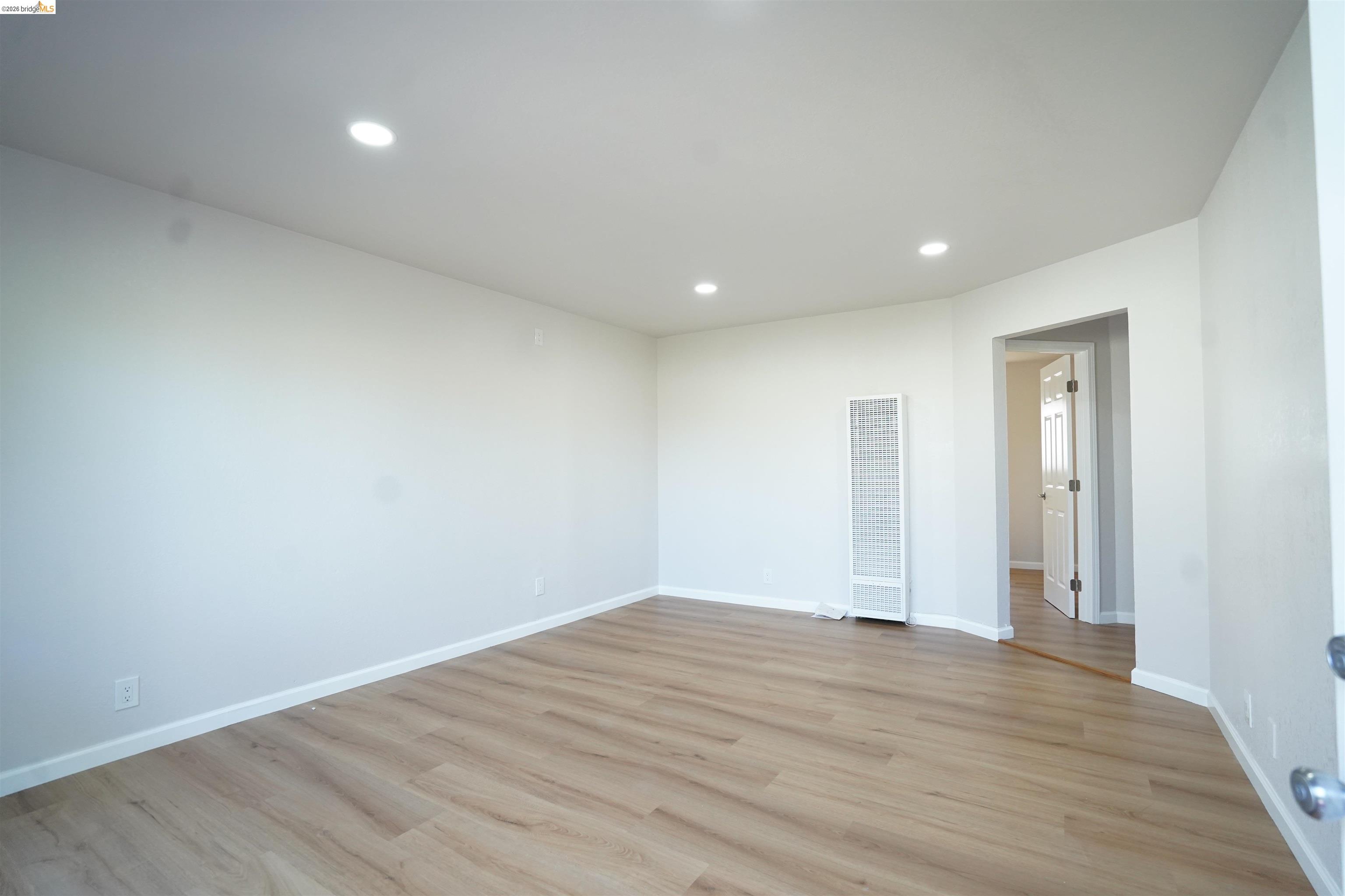 935 106Th Ave, Oakland CA 94603 — photo 8