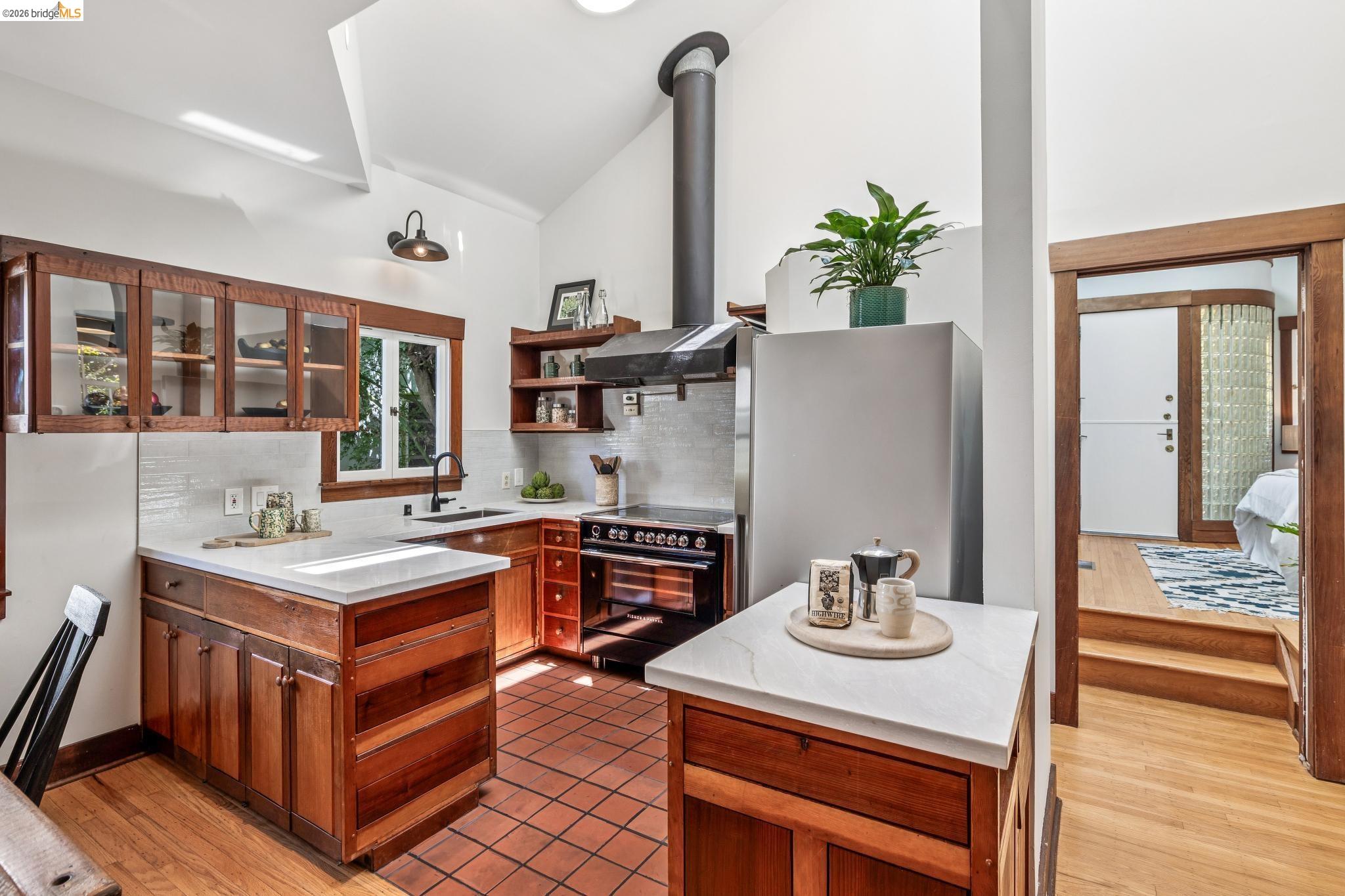 2435 Valley Street, Berkeley CA 94702 — photo 31