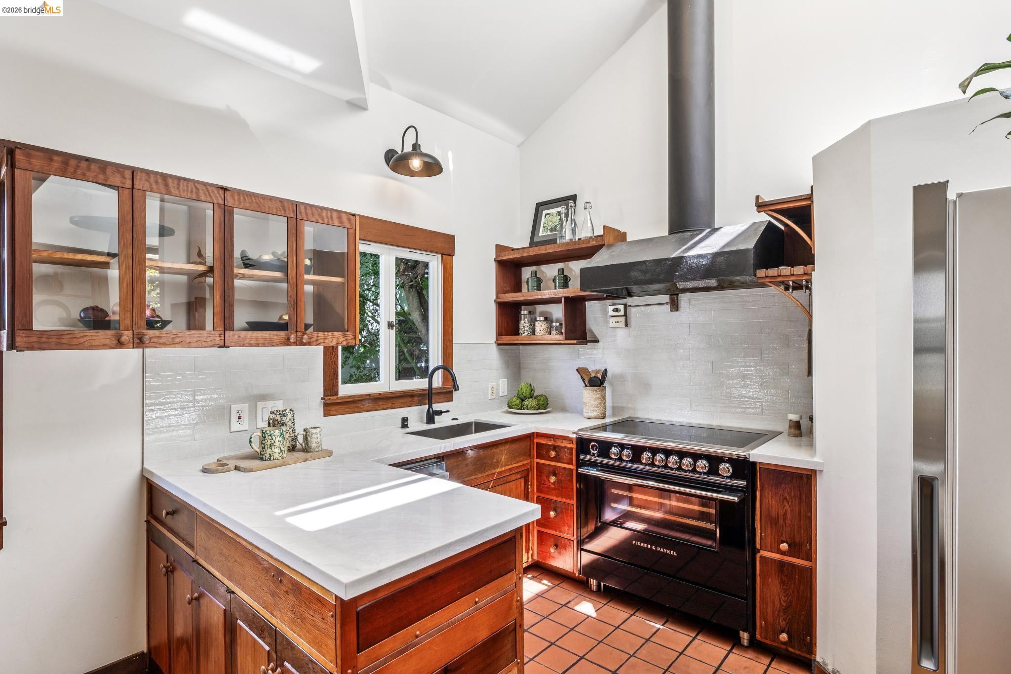 2435 Valley Street, Berkeley CA 94702 — photo 32