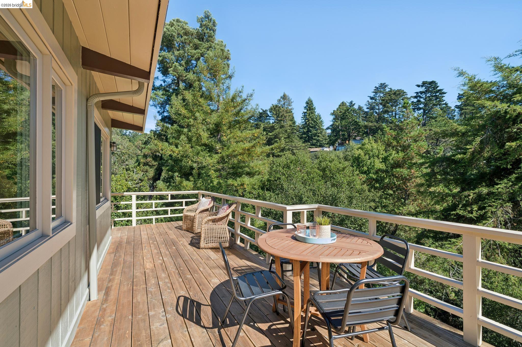 6040 Chelton Dr, Oakland CA 94611 — photo 23