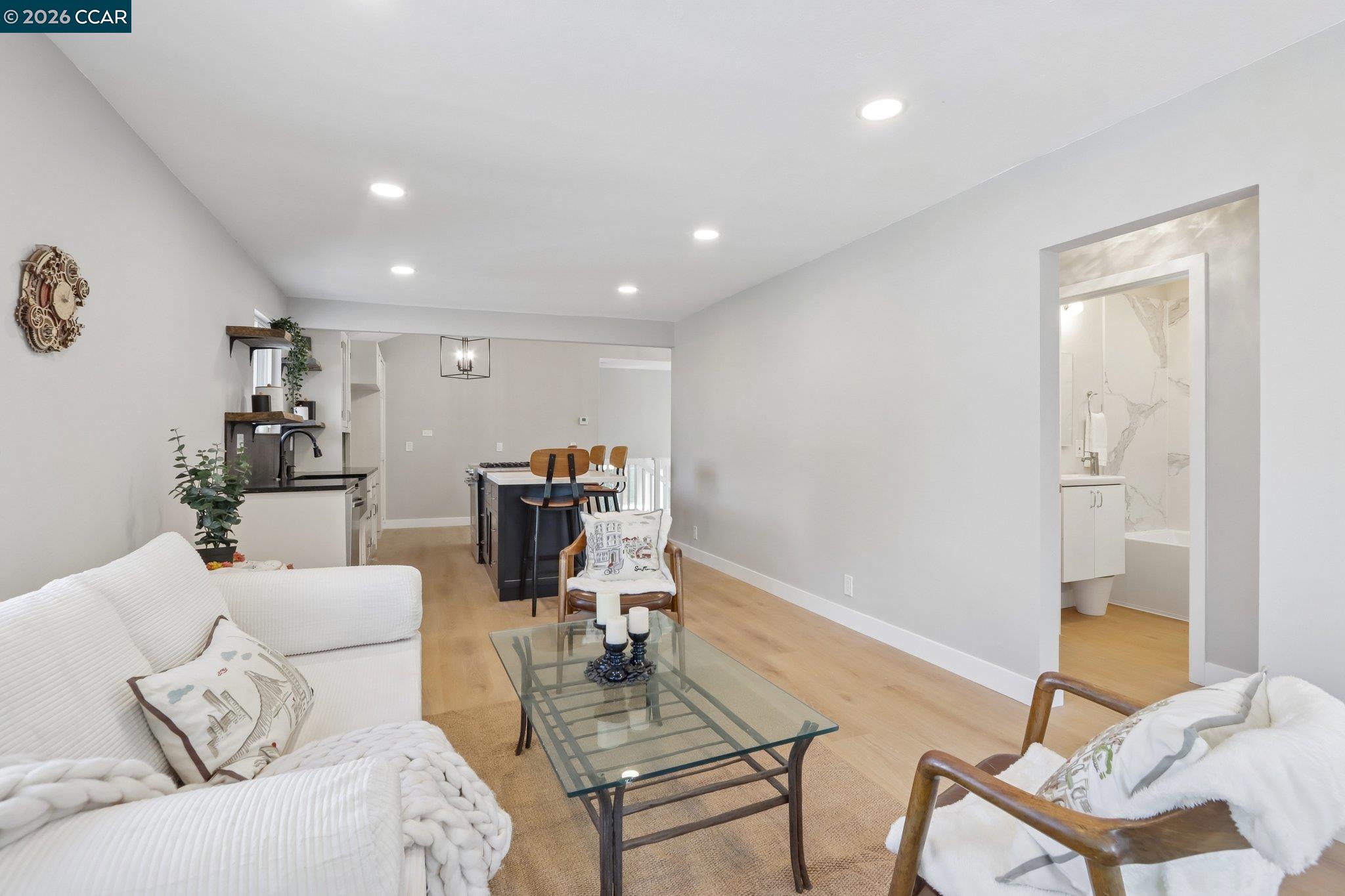 236 Center Ave, Pacheco CA 94553 — photo 4
