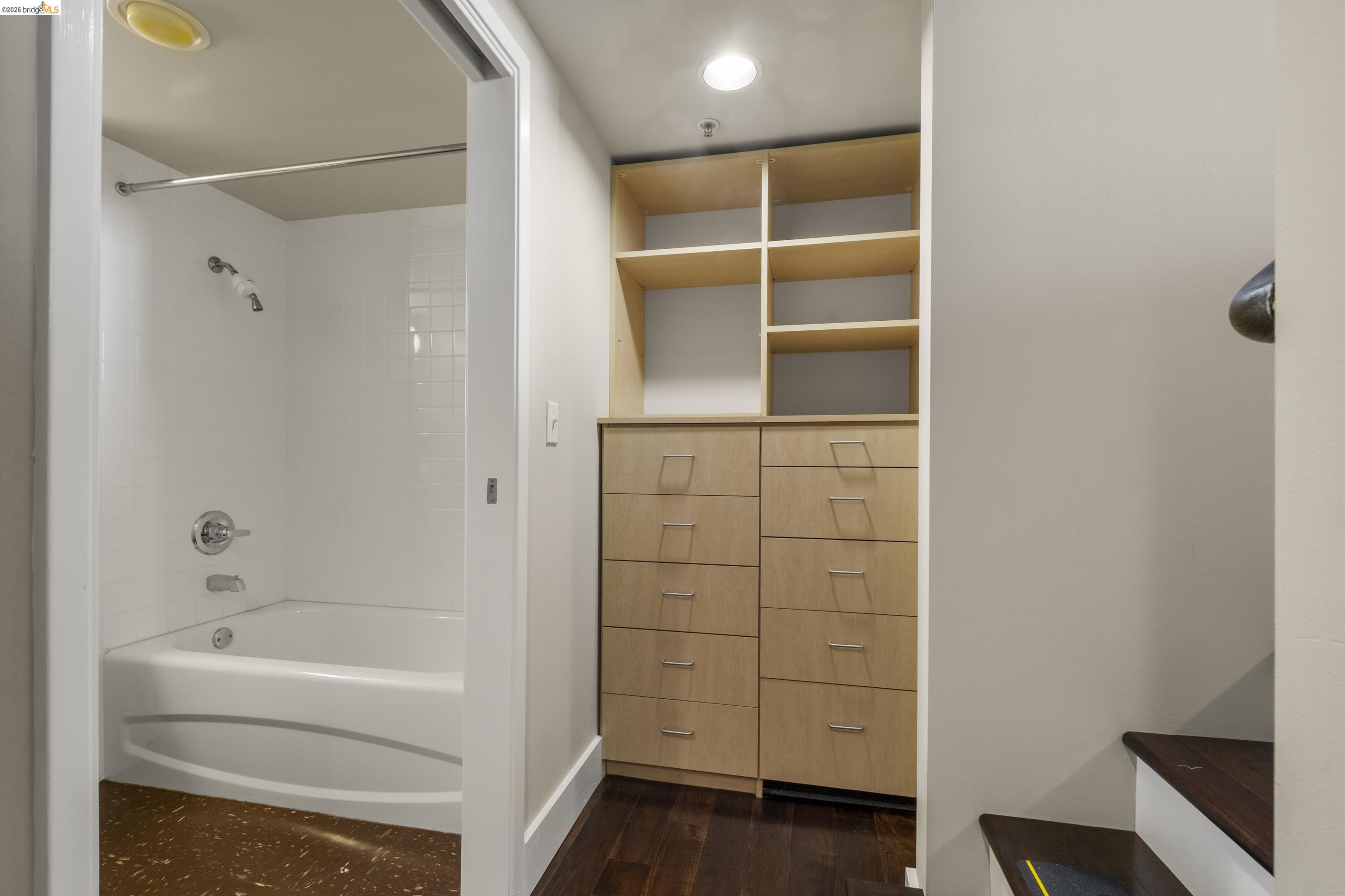1500 Park Ave 435