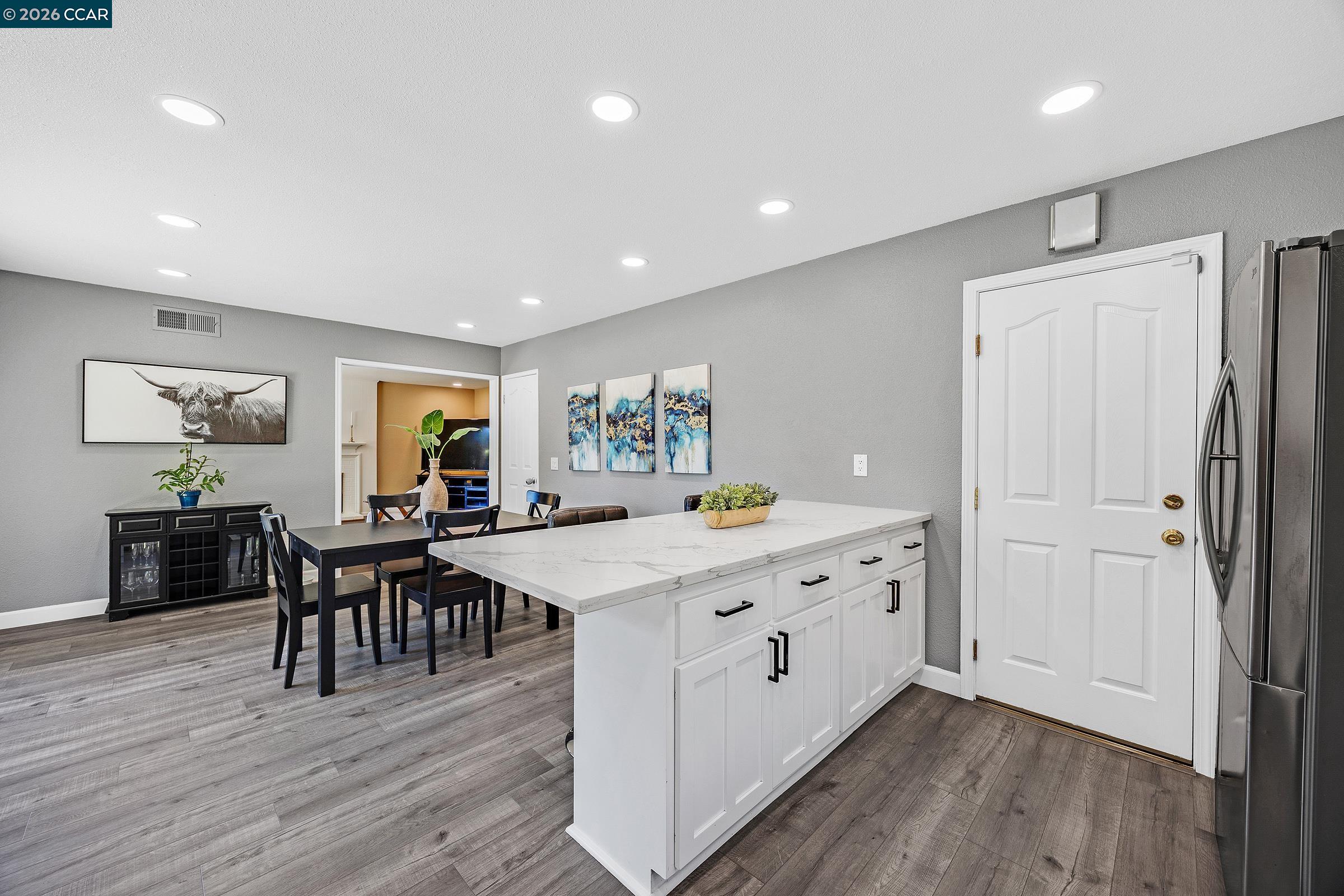 8569 Wicklow Ln, Dublin CA 94568 — photo 17