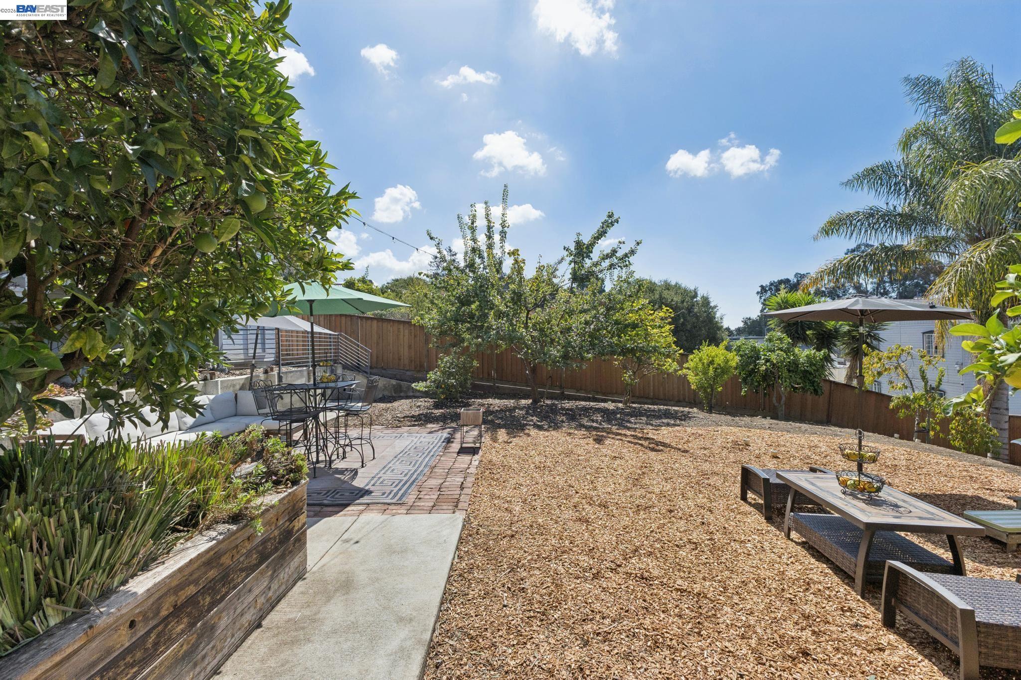 8233 Golf Links Rd, Oakland CA 94605 — photo 44