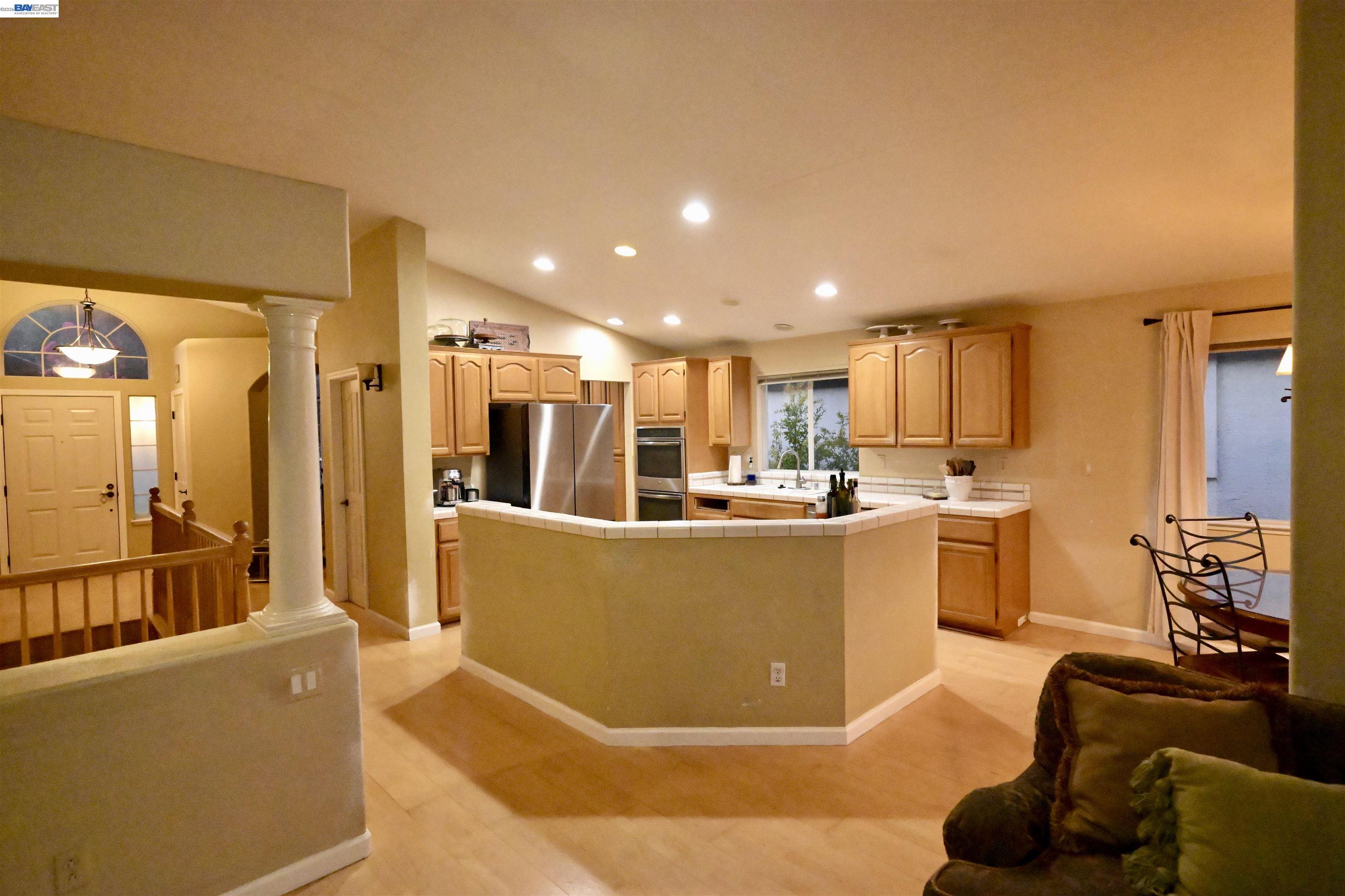 8051 Canyon Creek Cir, Pleasanton CA 94588 — photo 12