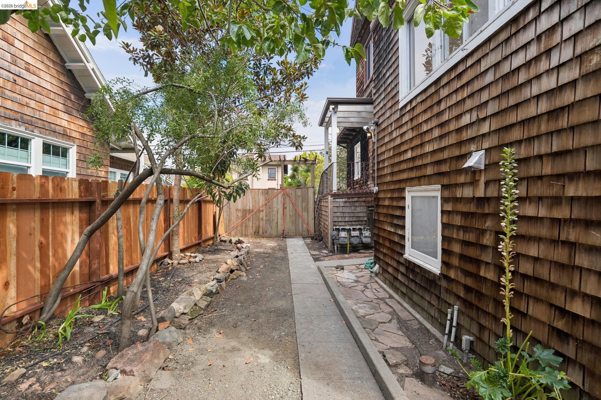 2730 Webster St, Berkeley CA 94705 — photo 85