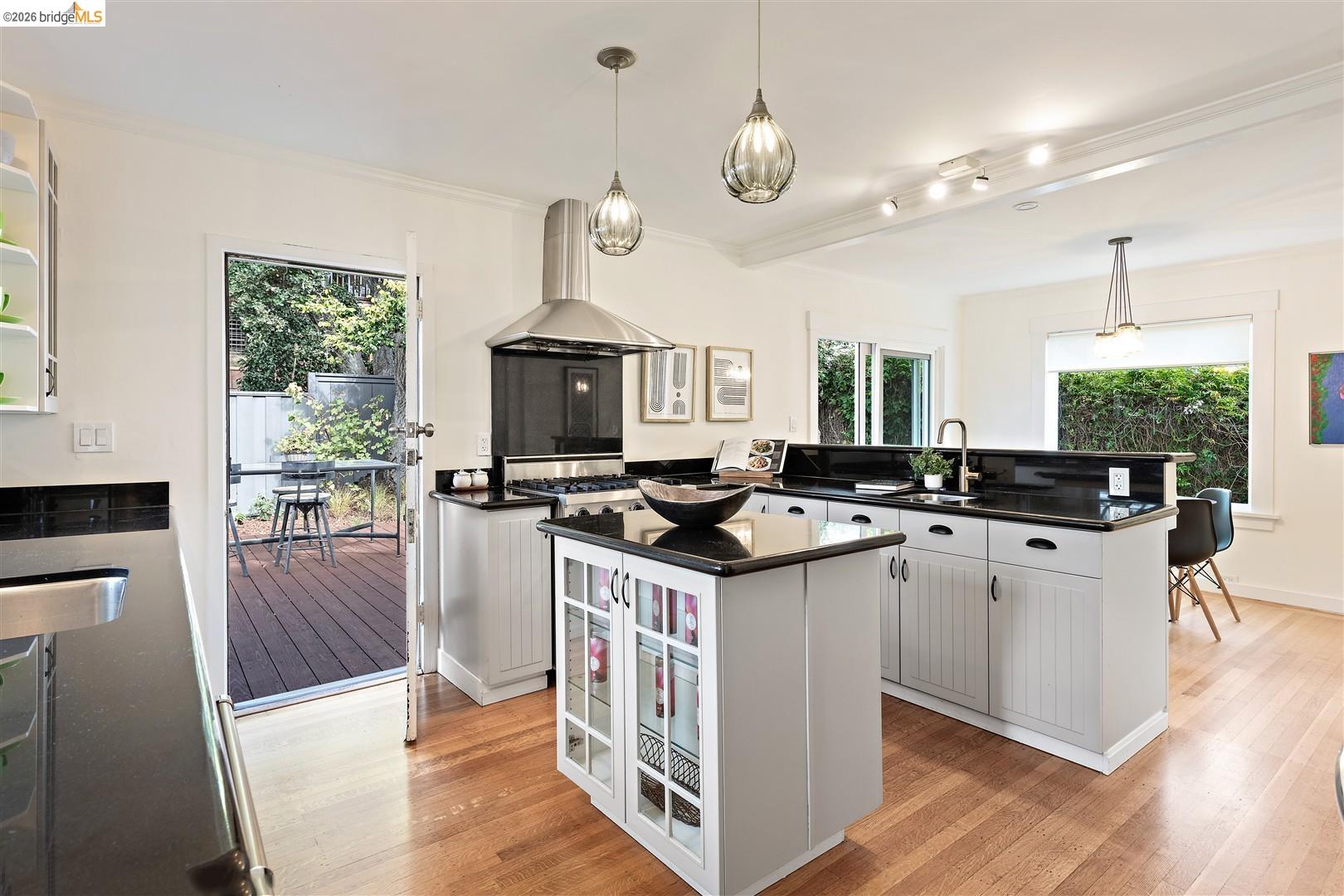 355 Arlington Ave, Berkeley CA 94707 — photo 8