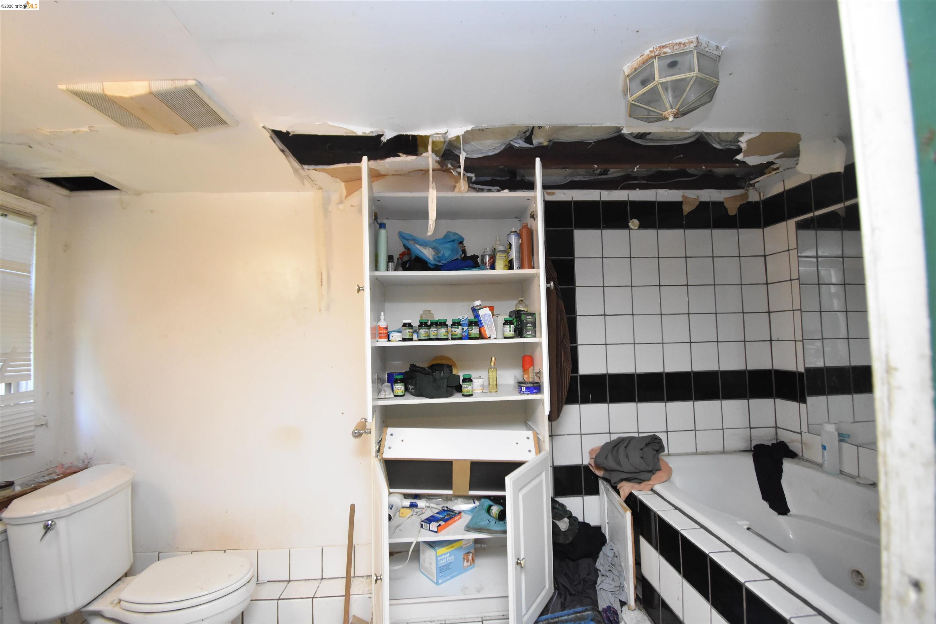 1922 Fairview St, Berkeley CA 94703 — photo 16