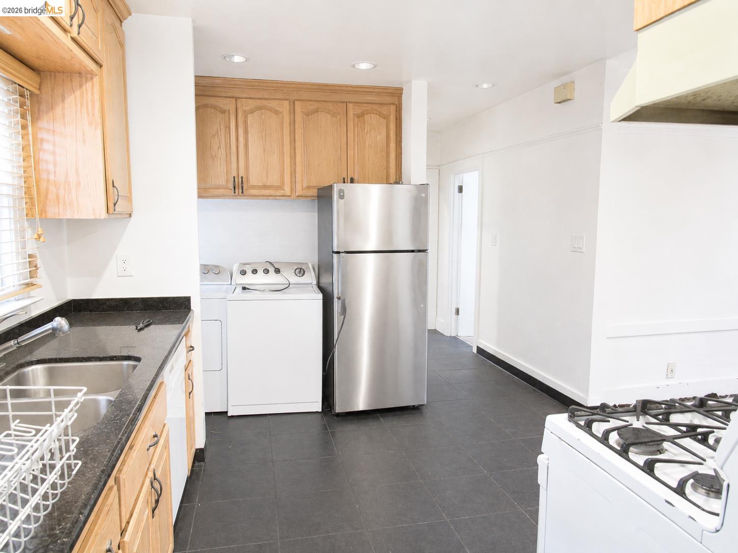 1315 84Th Ave, Oakland CA 94621 — photo 7