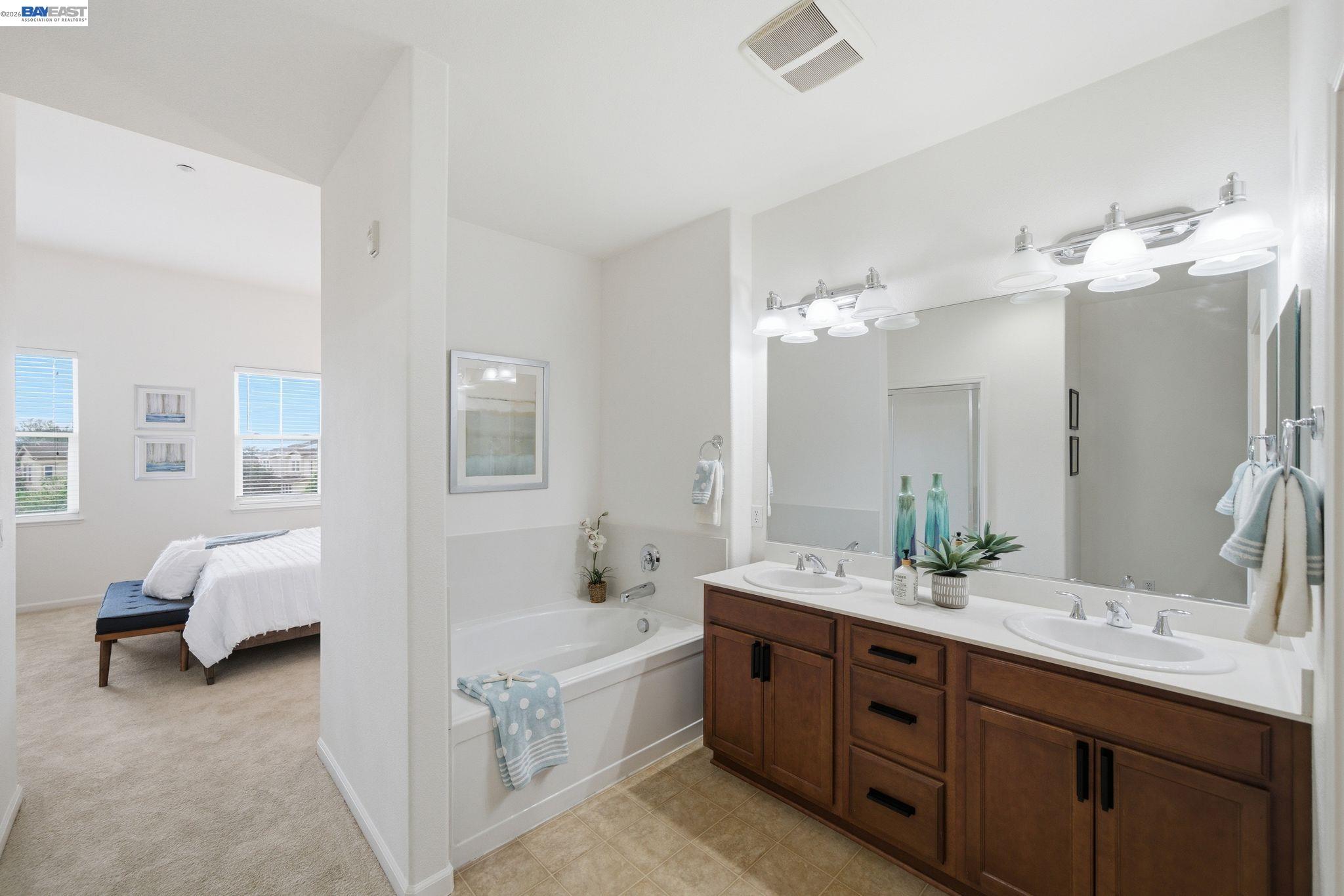 1012 Martin Luther King Dr, Hayward CA 94541 — photo 25