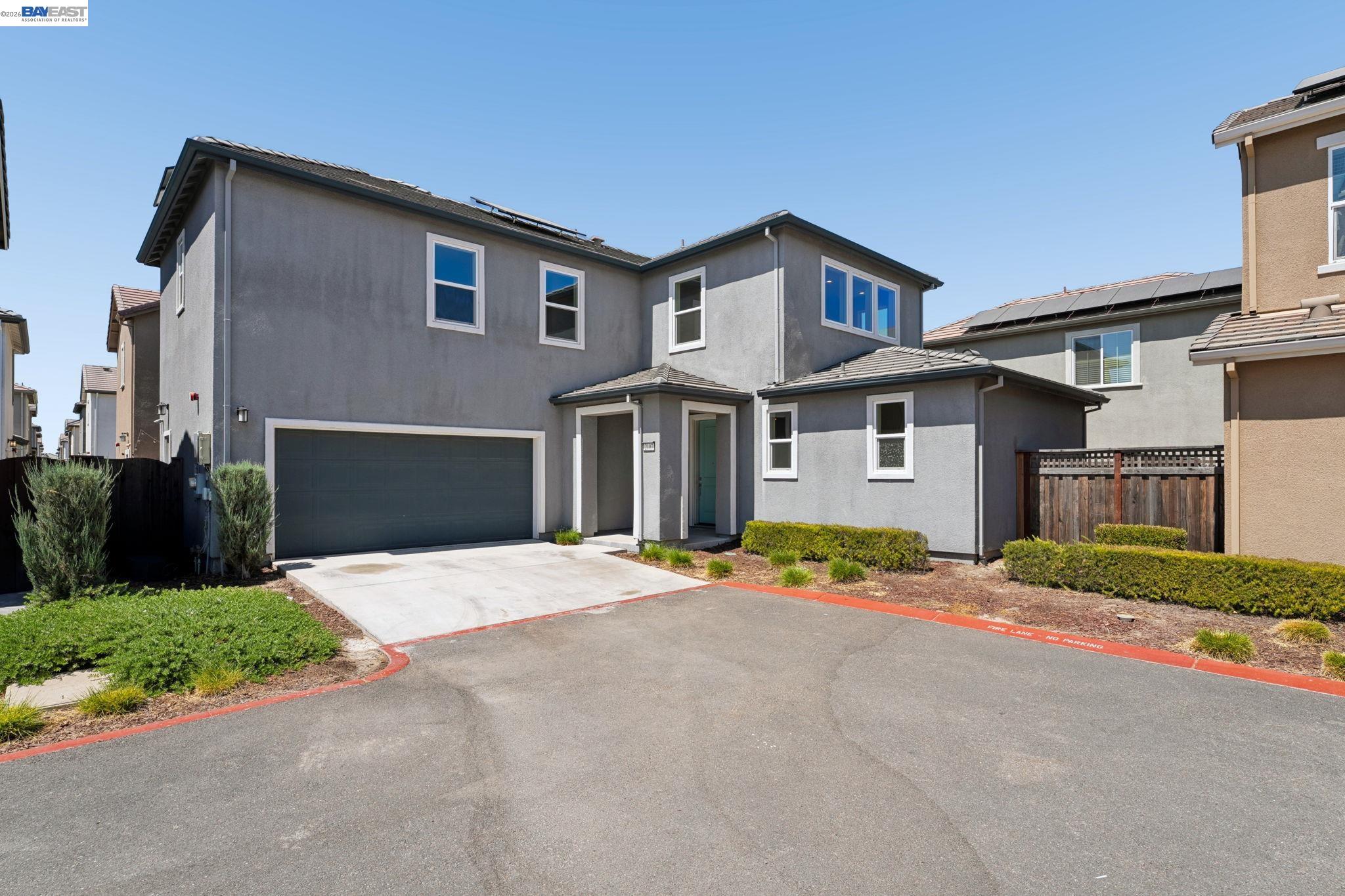 2107 Daimler St, Lathrop CA 95330 — photo 2