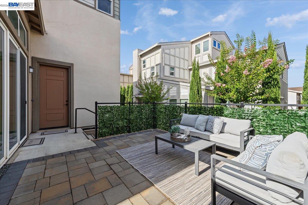 4398 Healdsburg Way