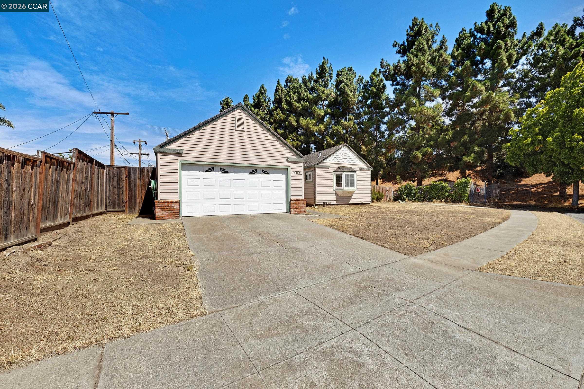 38087 Young Dr, Fremont CA 94536 — photo 2