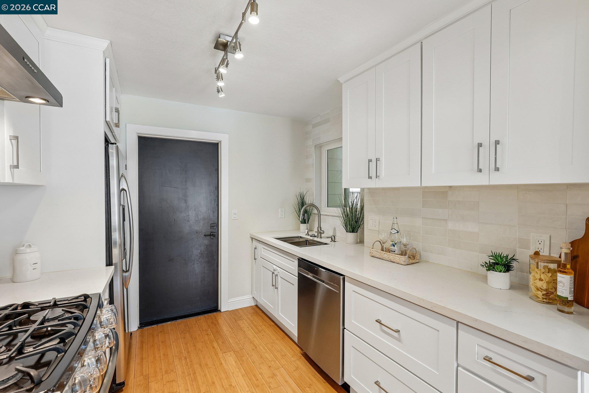6560 Pioneer Ln # 32, Dublin CA 94568 — photo 10