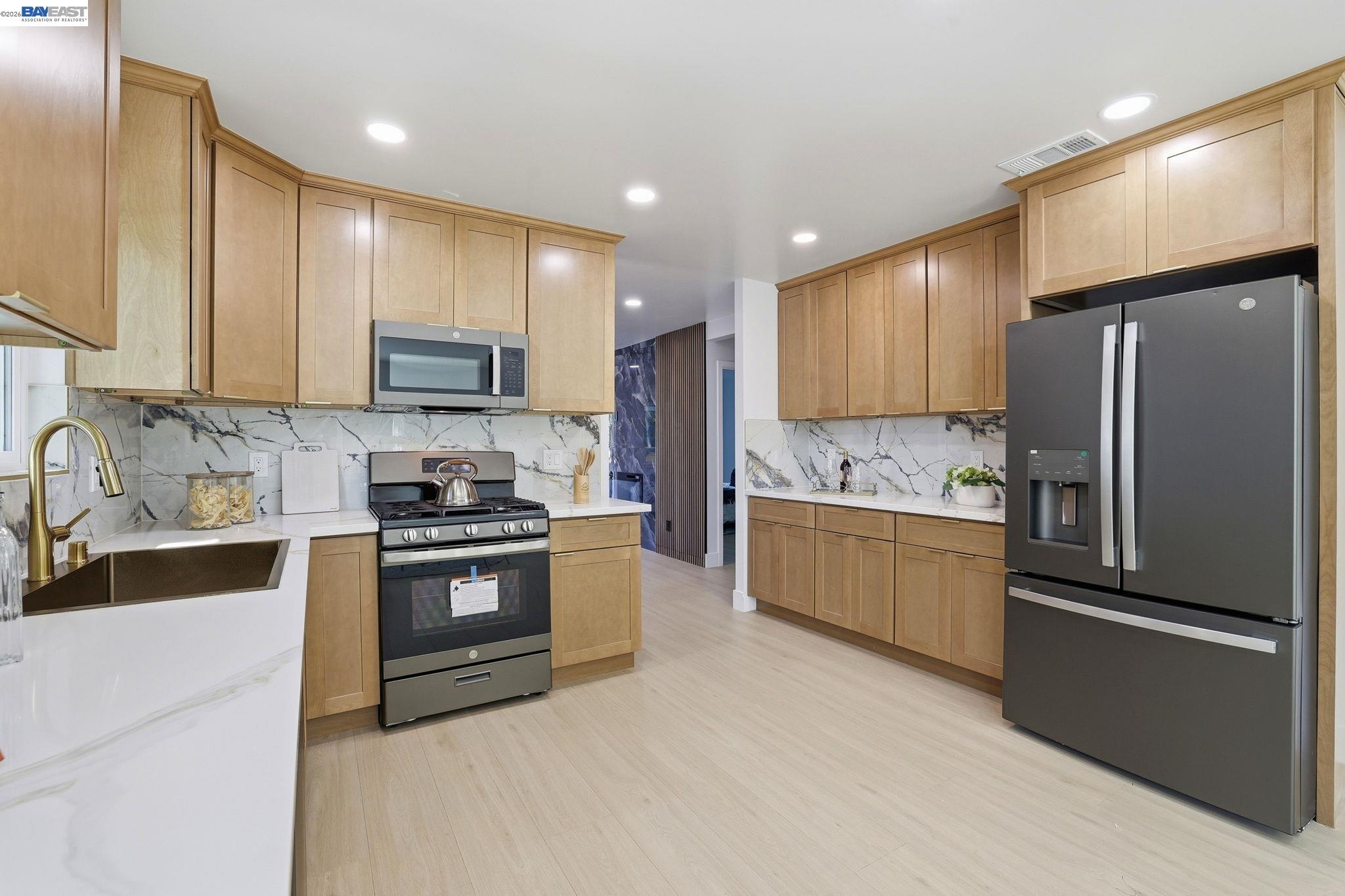 1913 W Middlefield Rd, Mountain View CA 94043 — photo 11