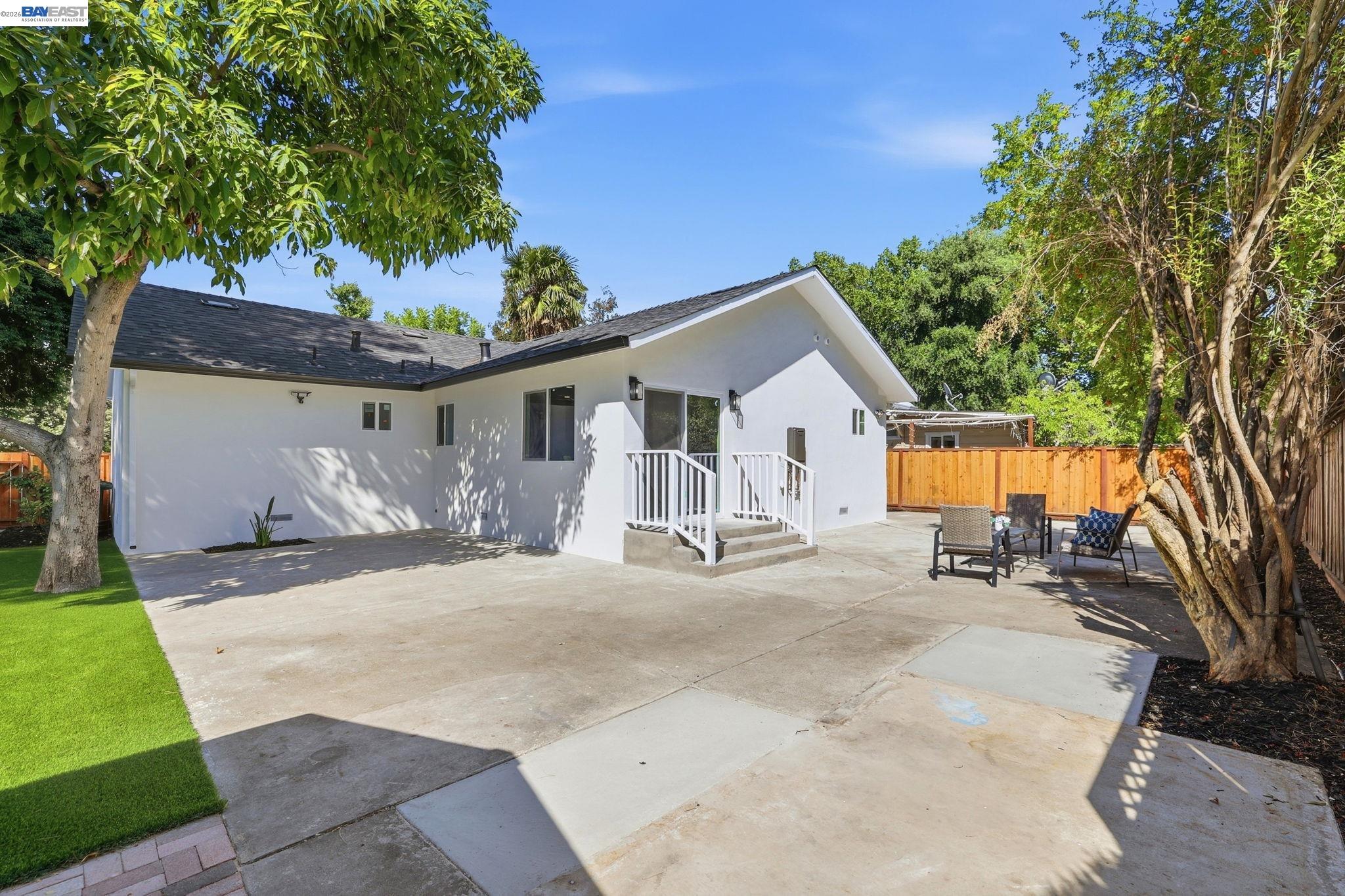 1913 W Middlefield Rd, Mountain View CA 94043 — photo 24
