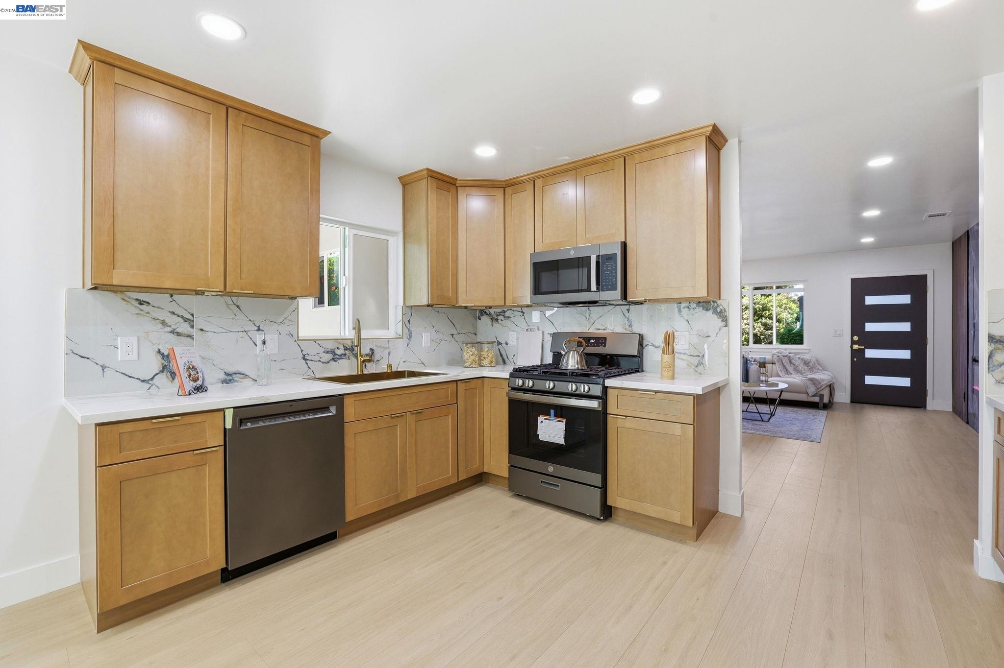 1913 W Middlefield Rd, Mountain View CA 94043 — photo 10