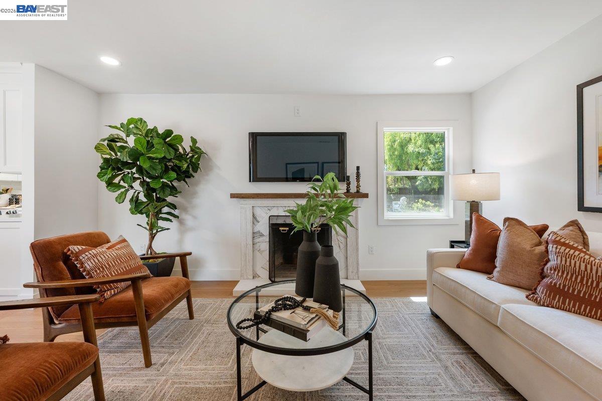 2310 Belmont Rd, Concord CA 94520 — photo 3