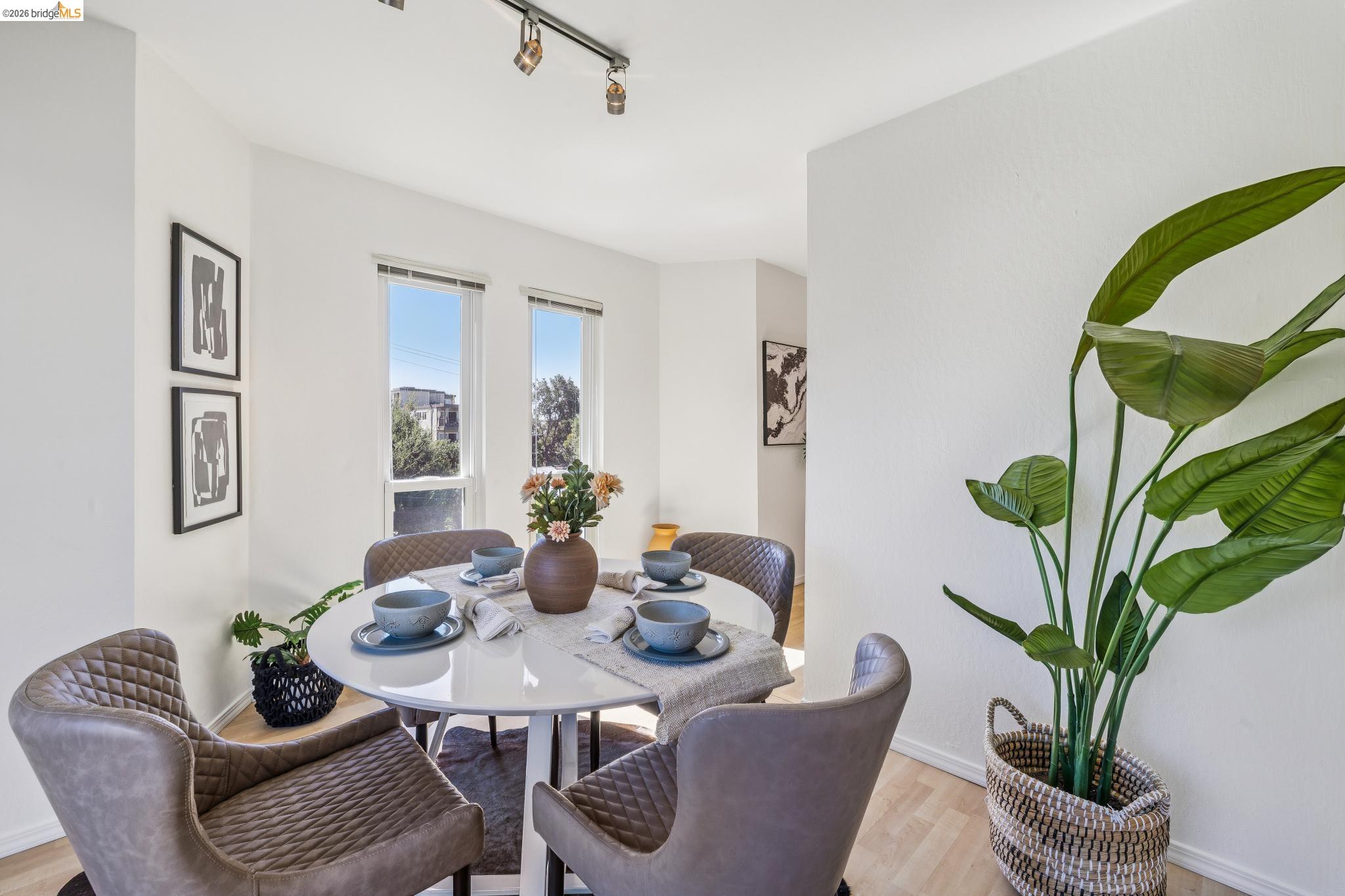 385 Jayne Ave # 301, Oakland CA 94610 — photo 14