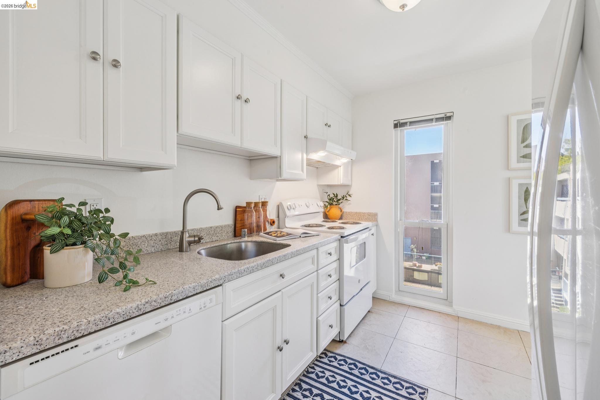385 Jayne Ave # 301, Oakland CA 94610 — photo 19