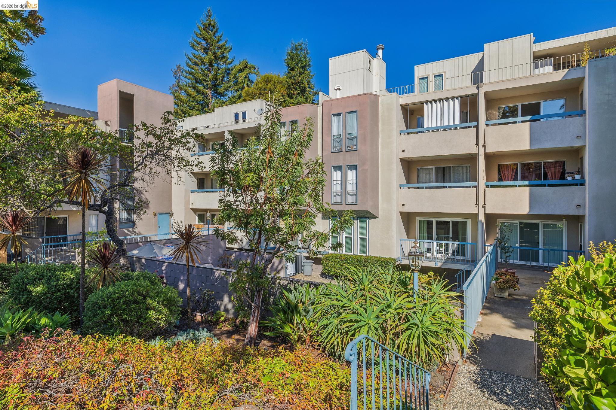 385 Jayne Ave # 301, Oakland CA 94610 — photo 37