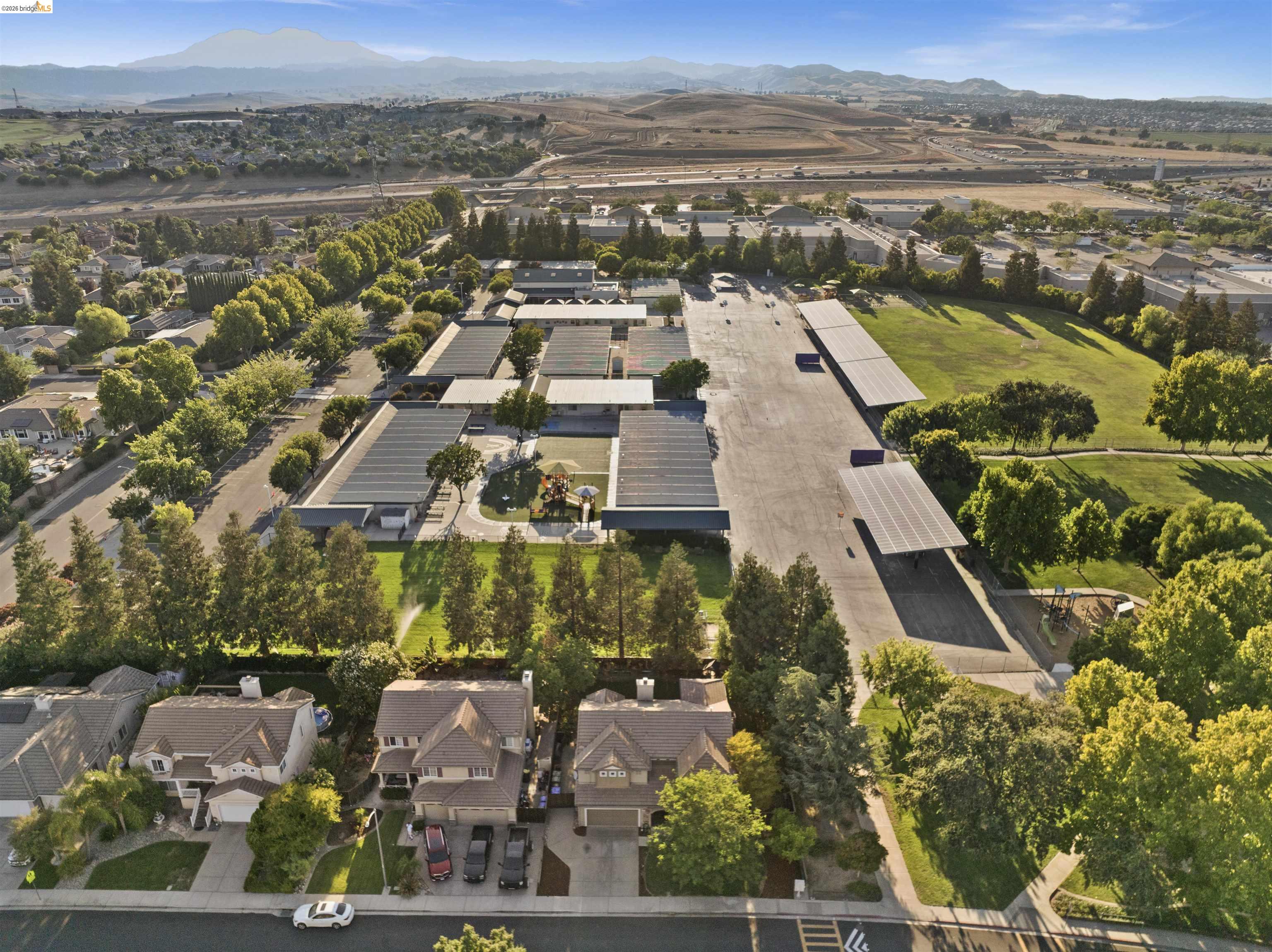 1049 Meadowgate Way, Brentwood CA 94513 — photo 10